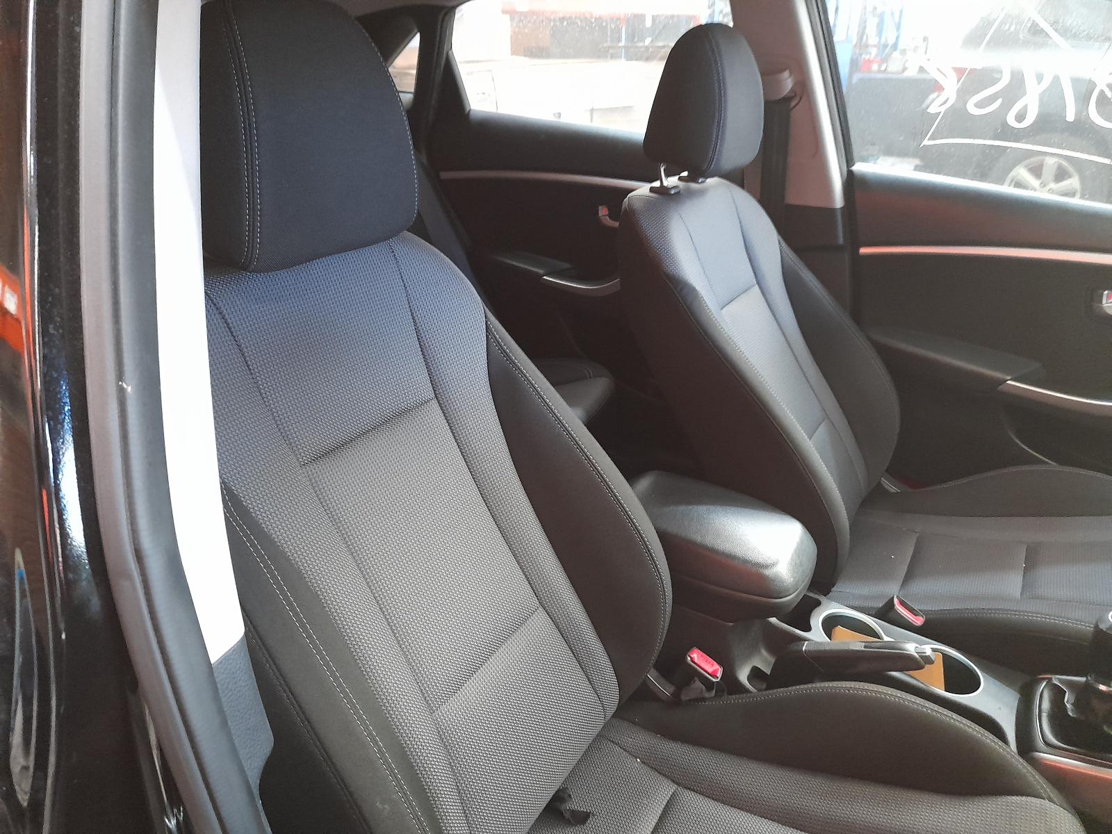 View Auto part Trans/Gearbox Hyundai I30 2015