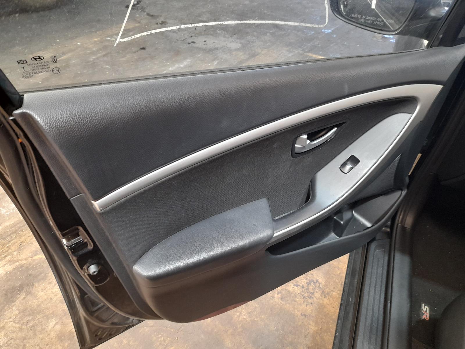 View Auto part Trans/Gearbox Hyundai I30 2015