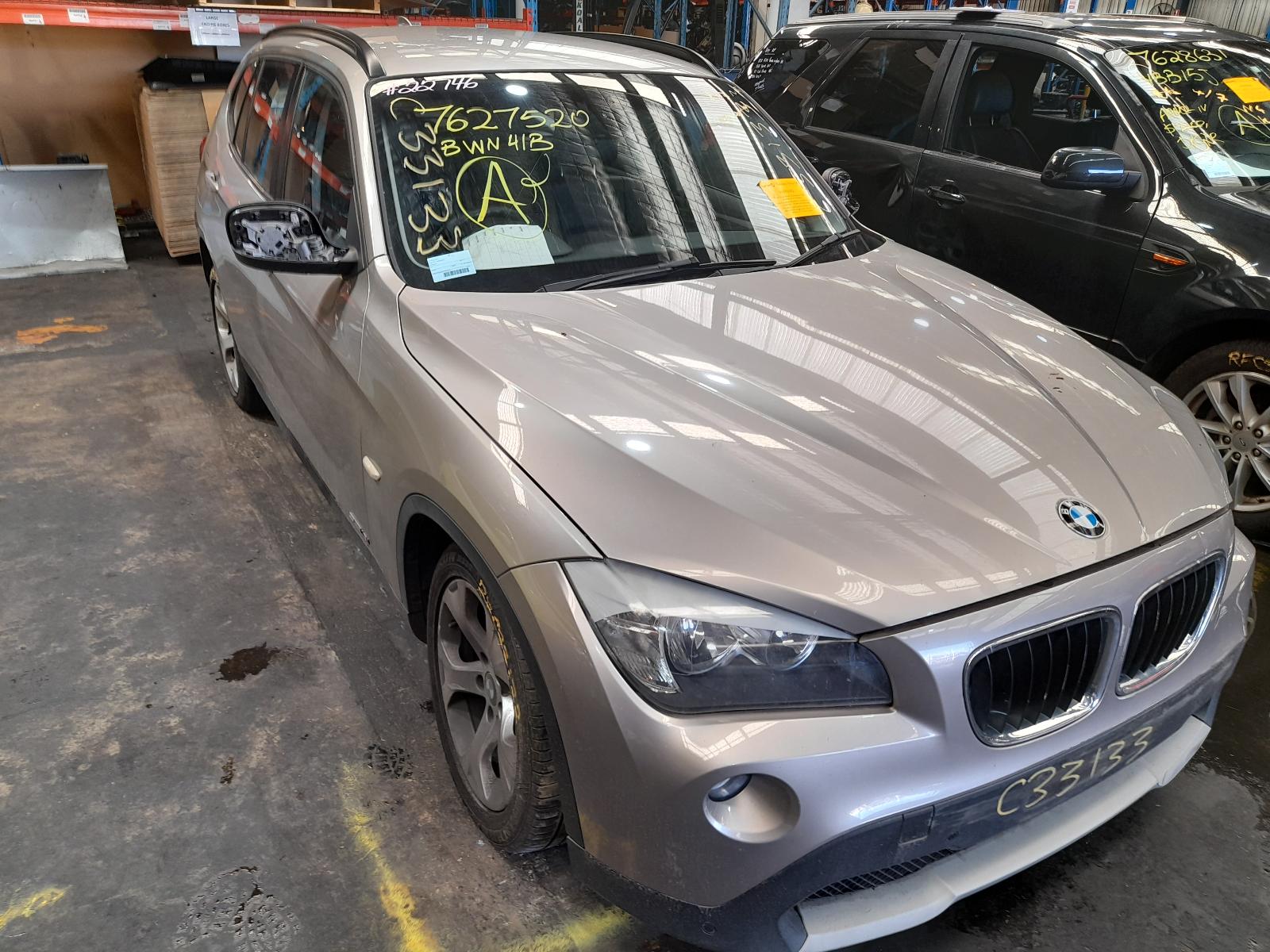 View Auto part Rear Garnish Bmw X1 2011