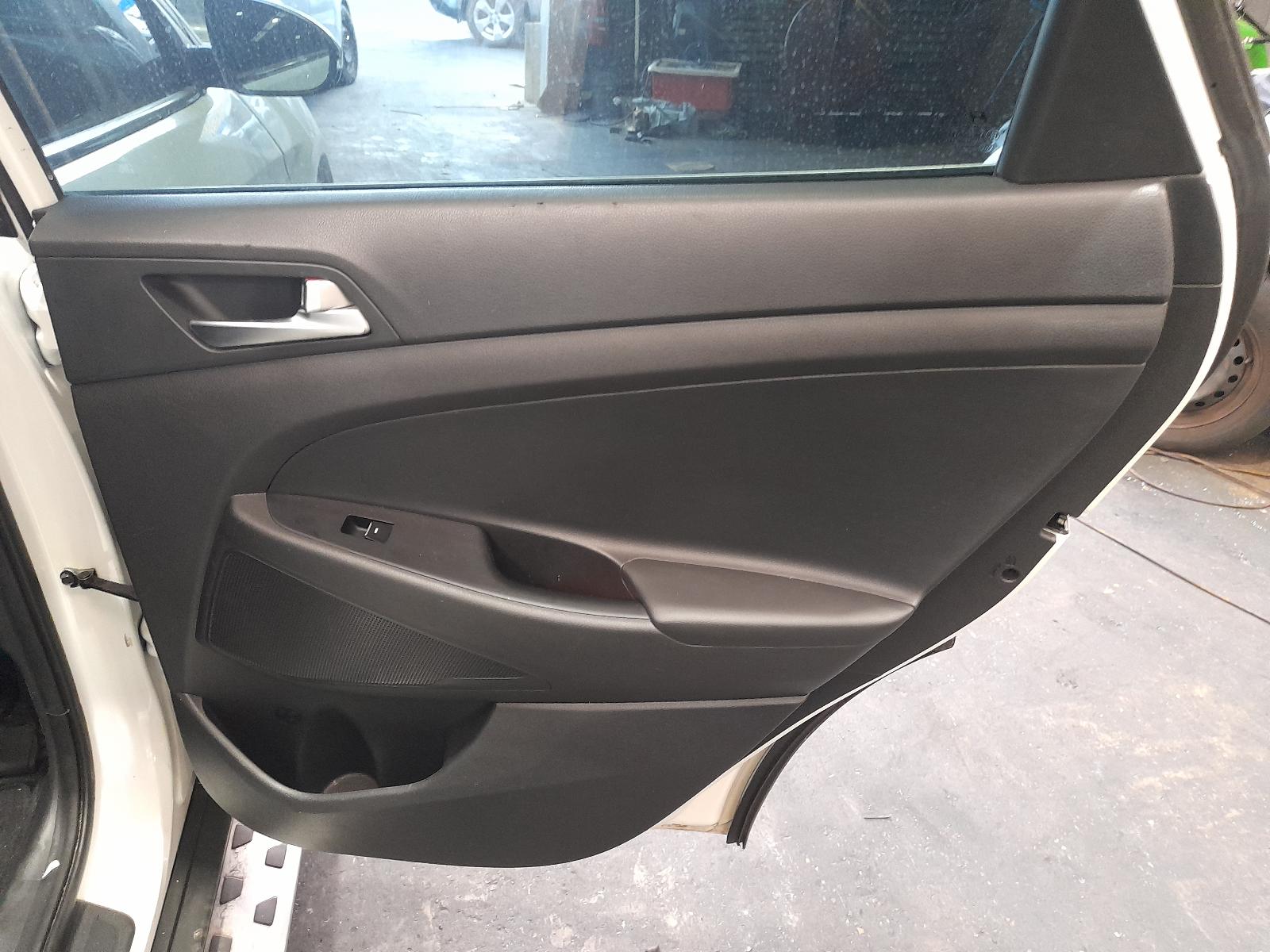 View Auto part Intercooler Hyundai Tucson 2017