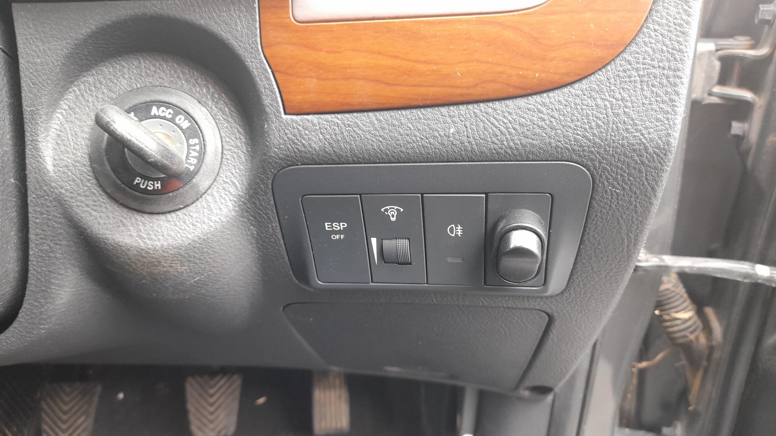 View Auto part Trans/Gearbox Hyundai Santa Fe 2008