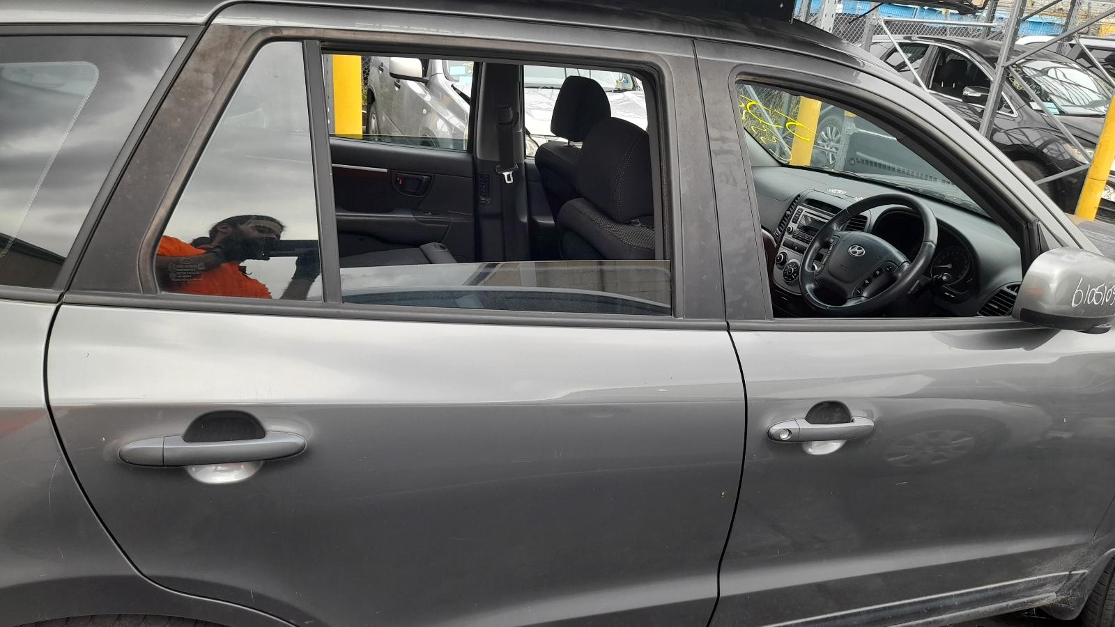 View Auto part Trans/Gearbox Hyundai Santa Fe 2008