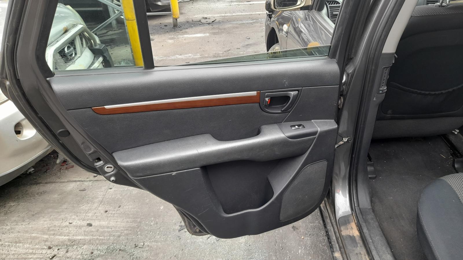 View Auto part Trans/Gearbox Hyundai Santa Fe 2008