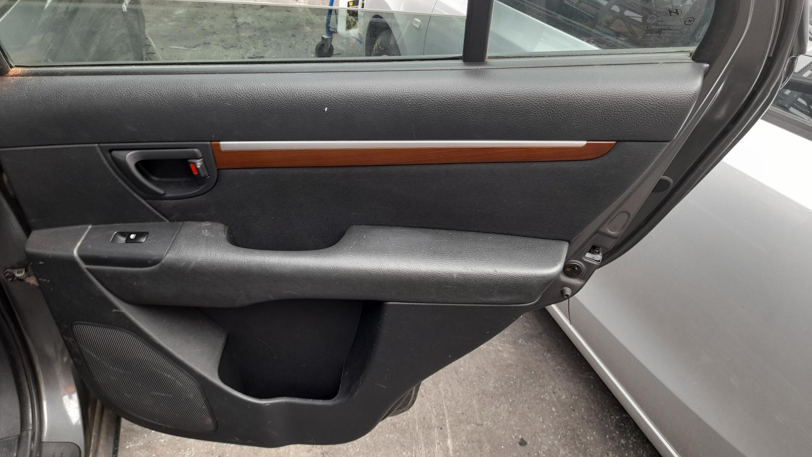 View Auto part Trans/Gearbox Hyundai Santa Fe 2008