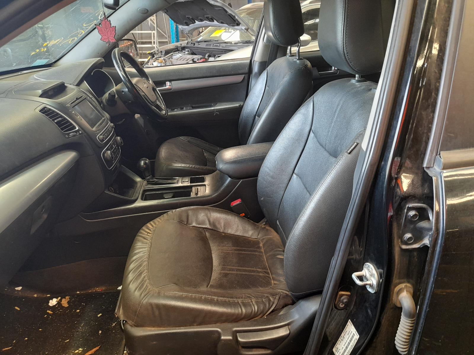 View Auto part Left Front Strut Kia Sorento 2012
