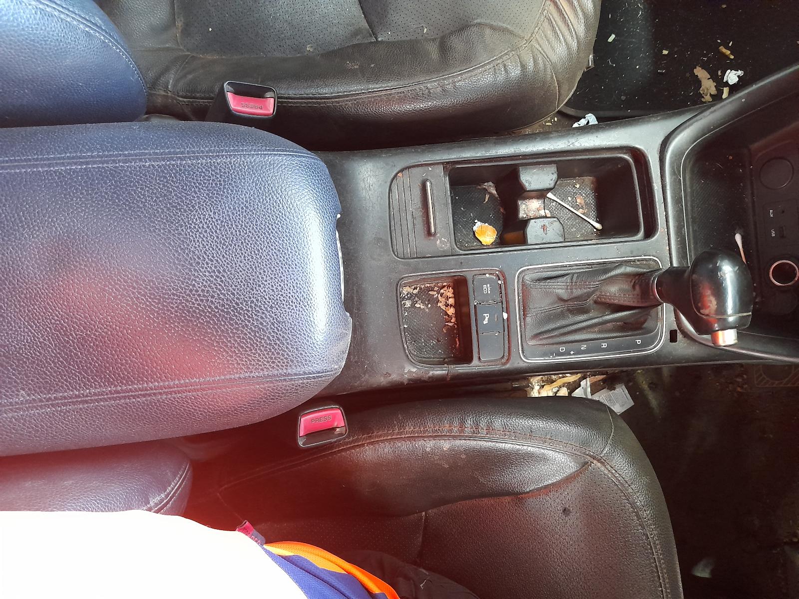 View Auto part Left Front Strut Kia Sorento 2012