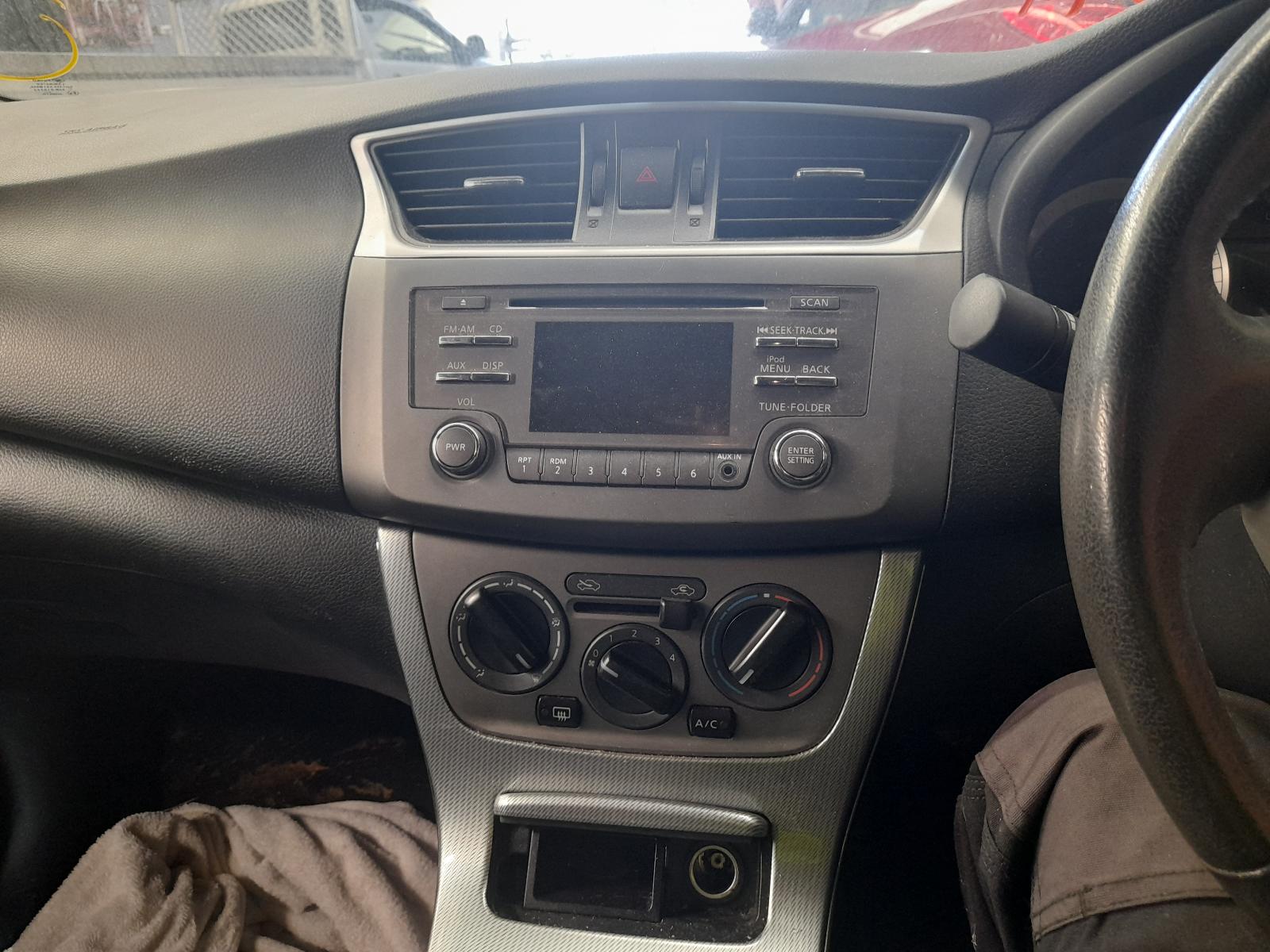 View Auto part Trans/Gearbox Nissan Pulsar 2013