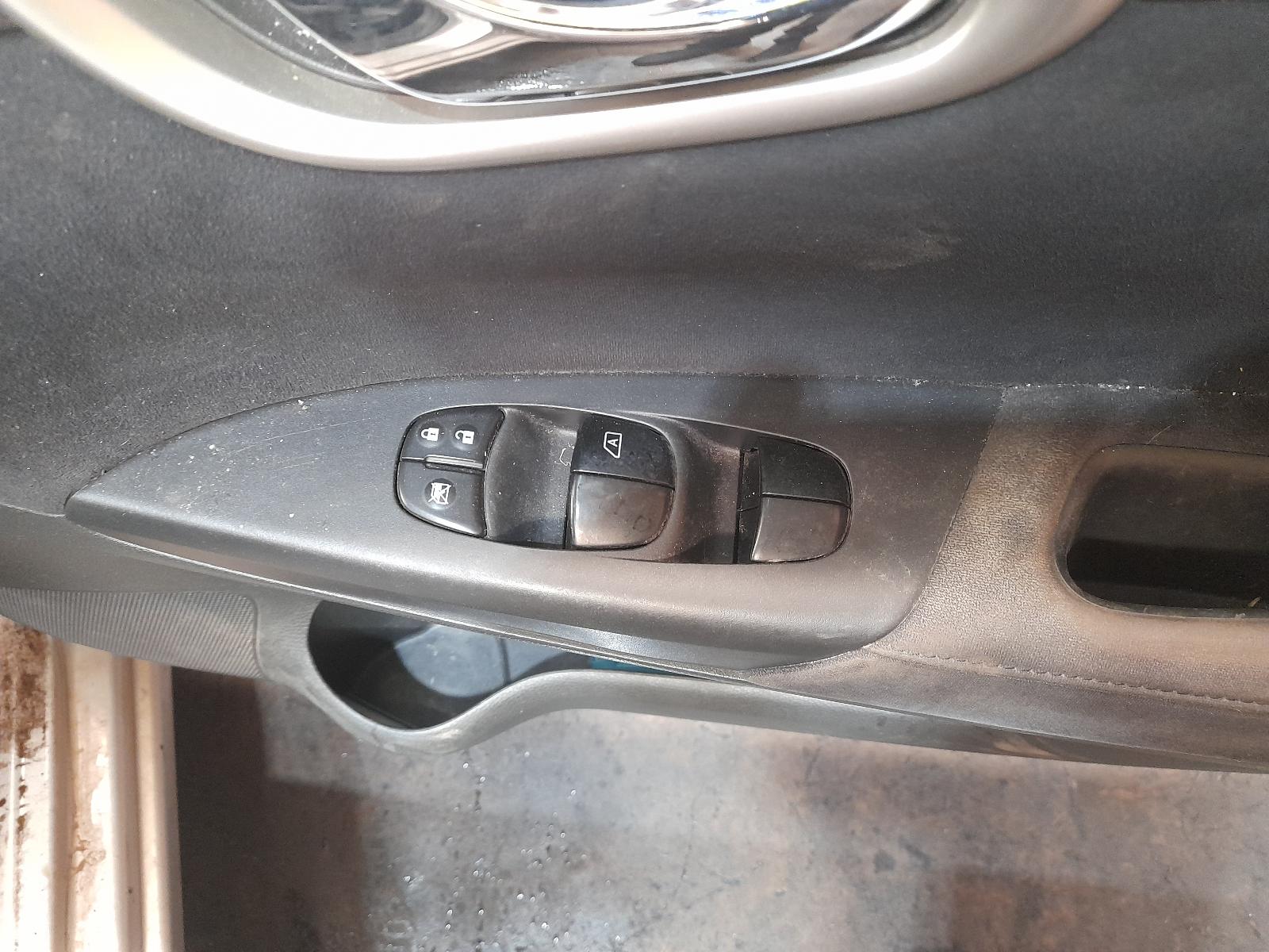 View Auto part Trans/Gearbox Nissan Pulsar 2013