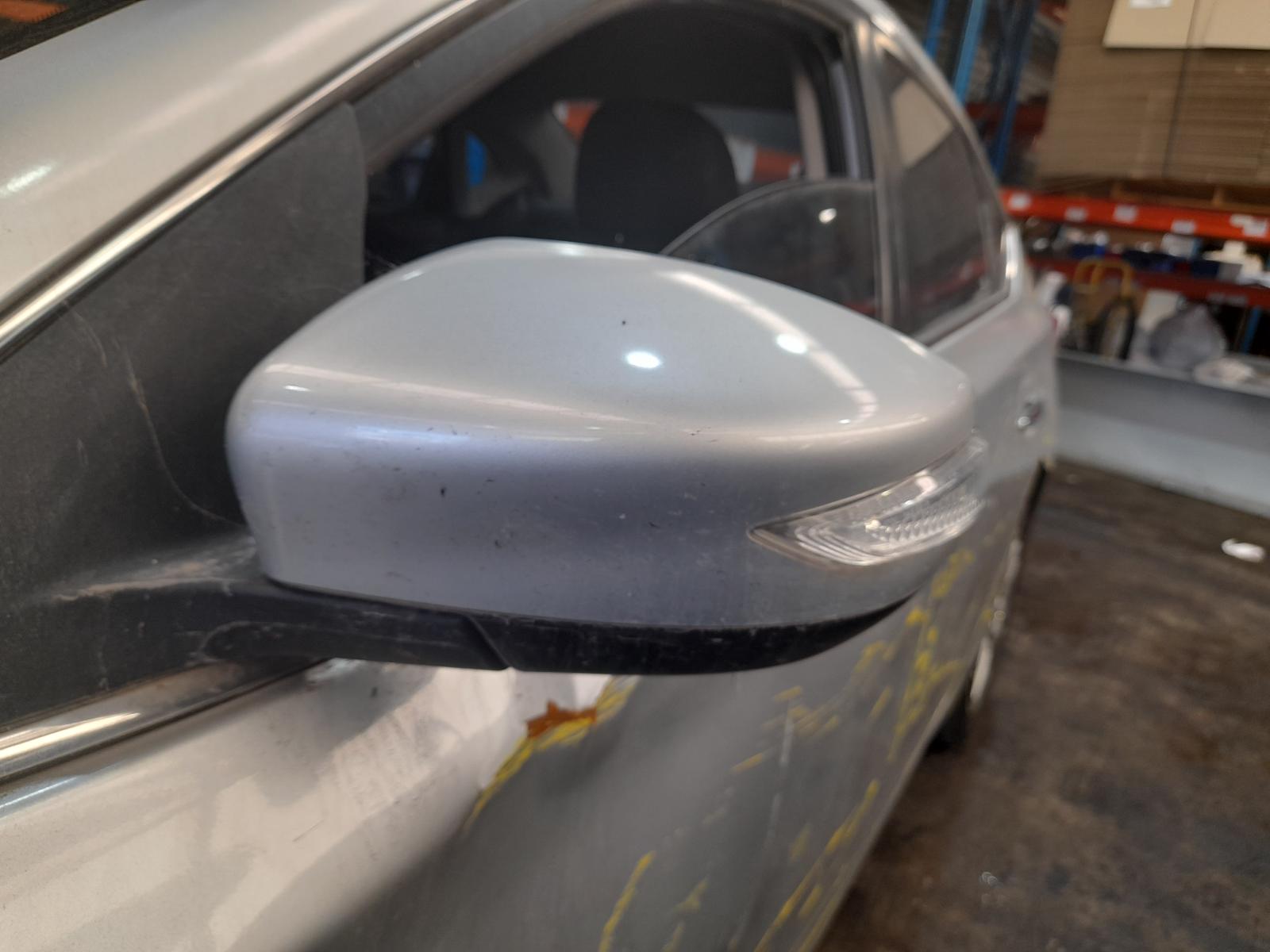 View Auto part Trans/Gearbox Nissan Pulsar 2013