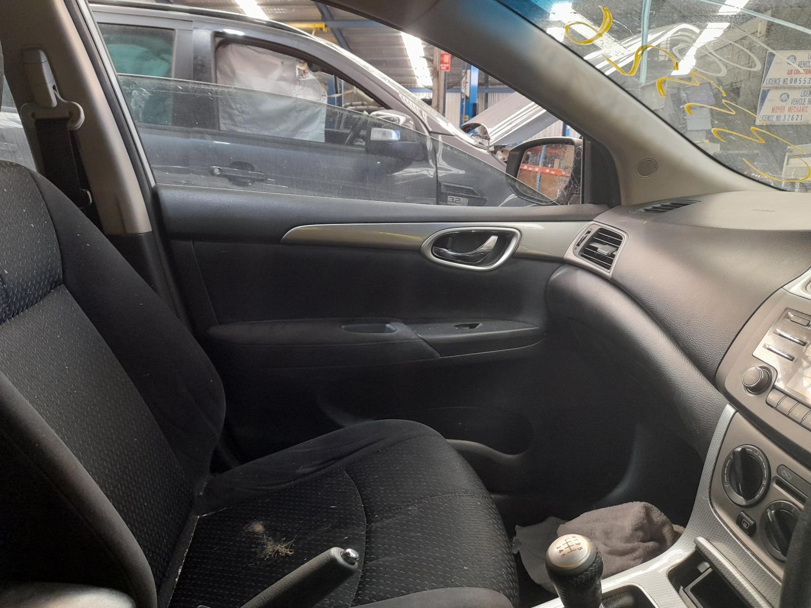 View Auto part Trans/Gearbox Nissan Pulsar 2013