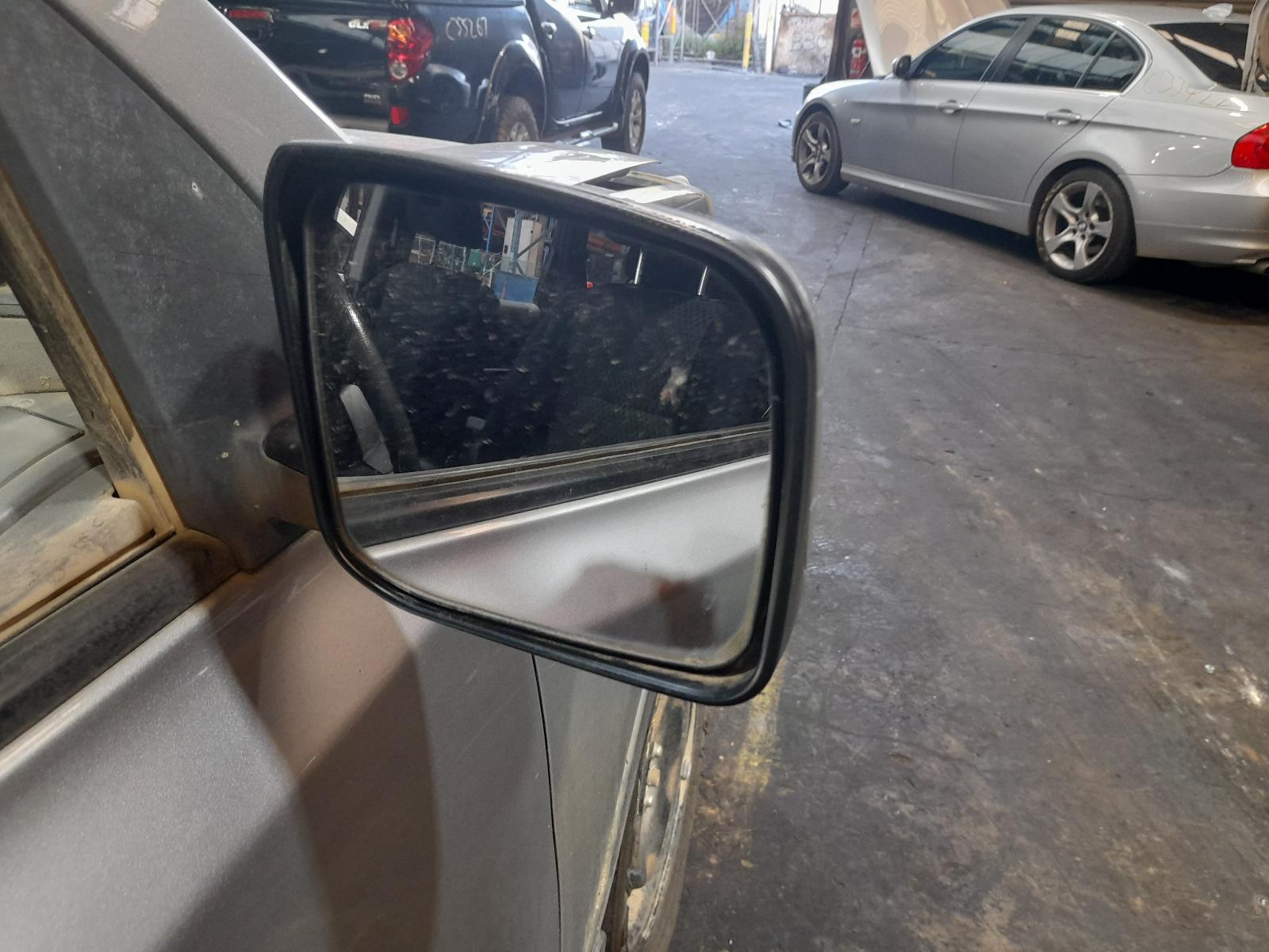 View Auto part Misc Nissan Xtrail 2008