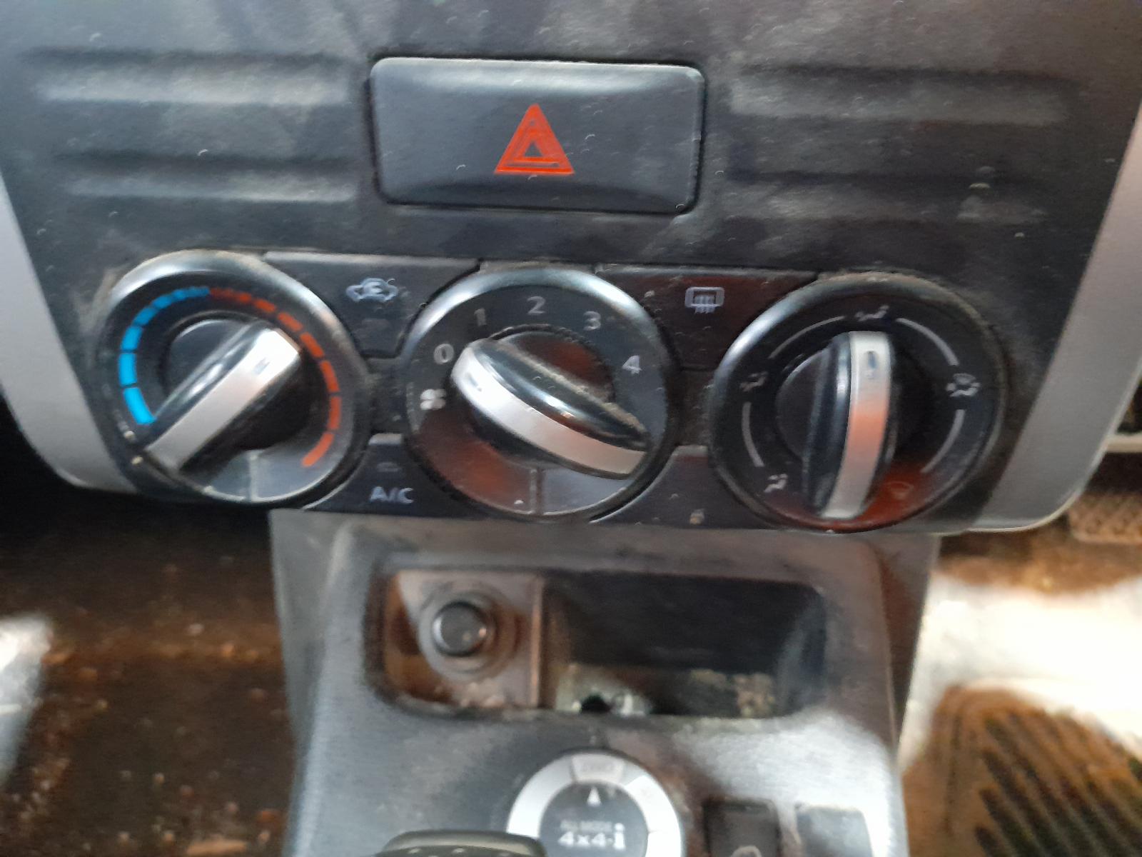 View Auto part Misc Nissan Xtrail 2008