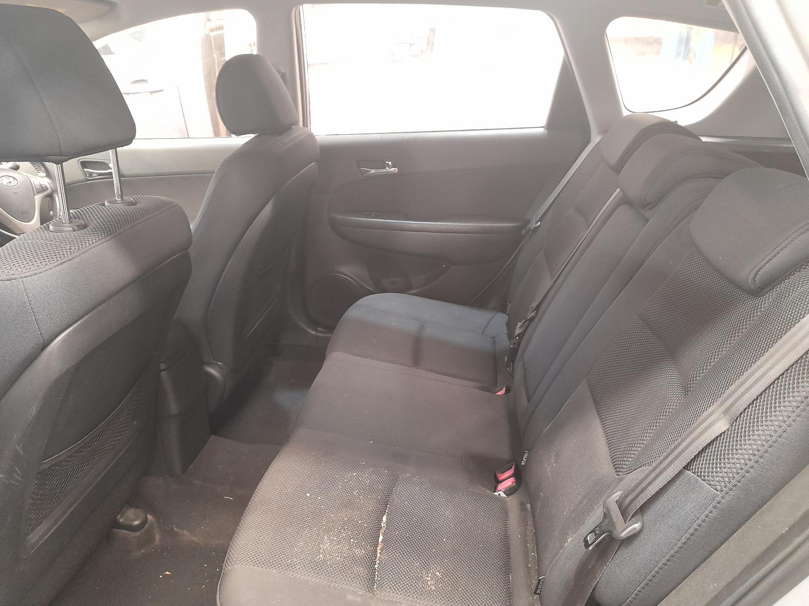 View Auto part Fuel Tank Hyundai I30 2009