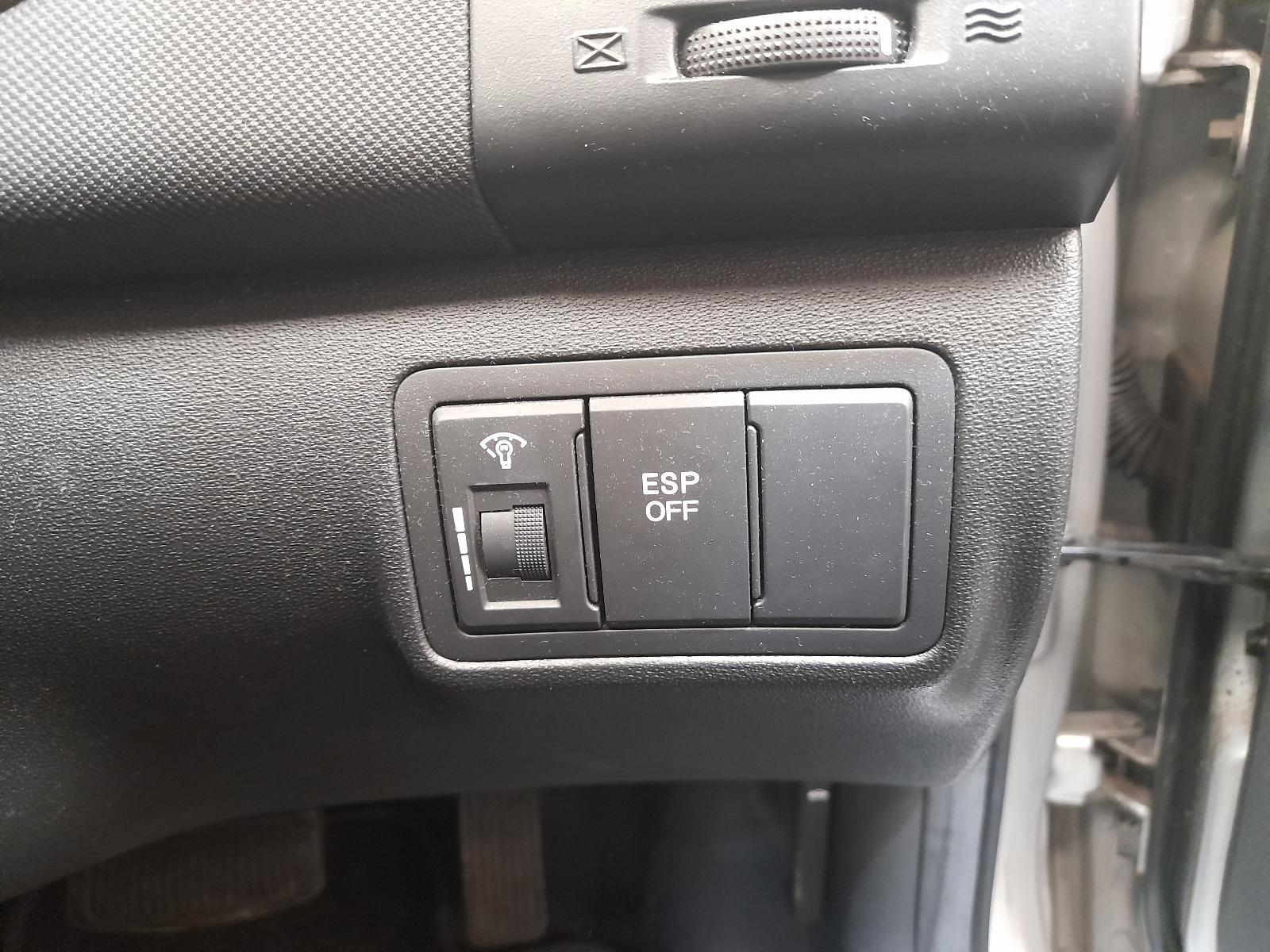 View Auto part Fuel Tank Hyundai I30 2009