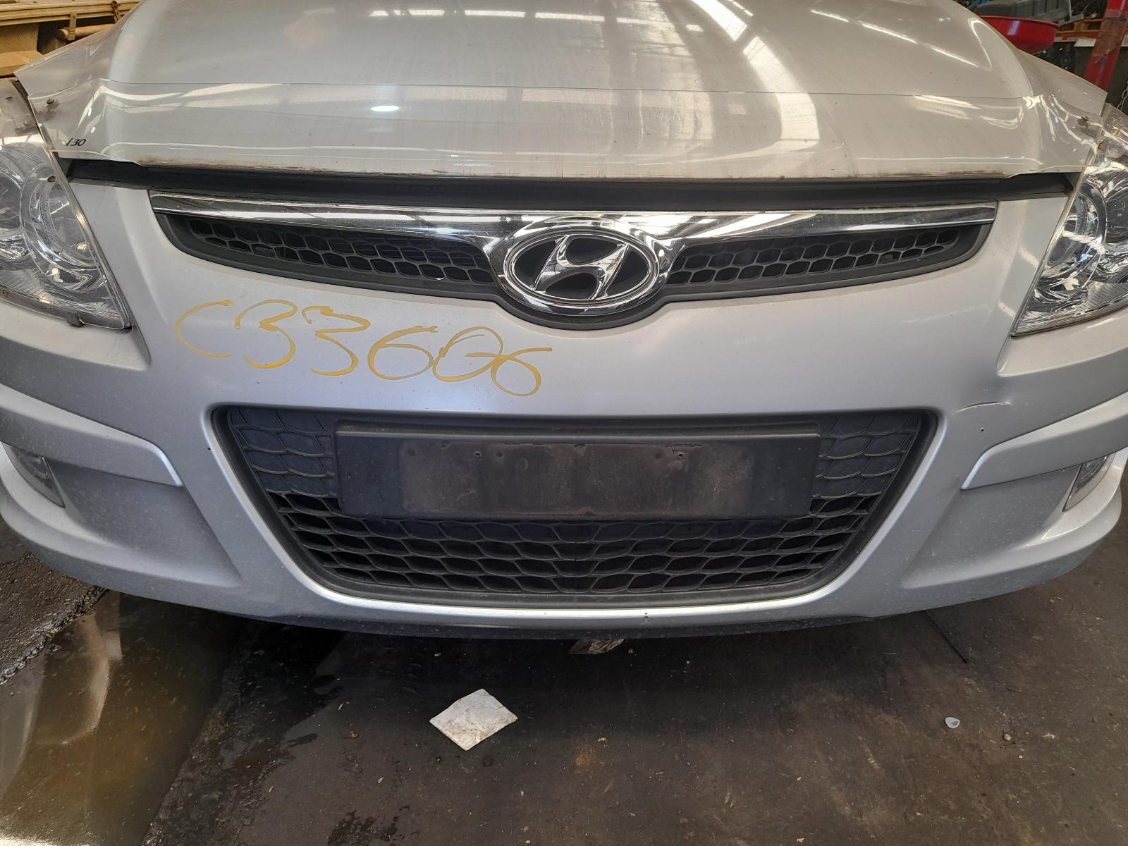 View Auto part Fuel Tank Hyundai I30 2009
