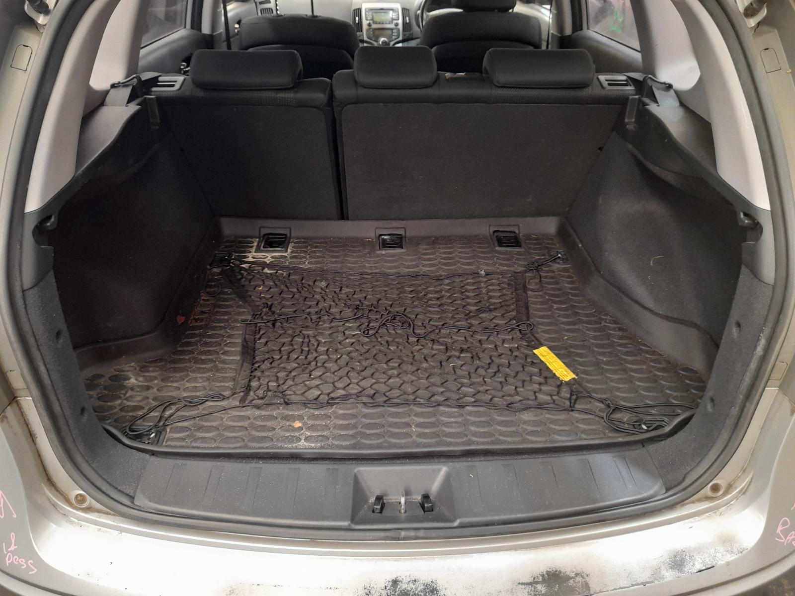 View Auto part Fuel Tank Hyundai I30 2009