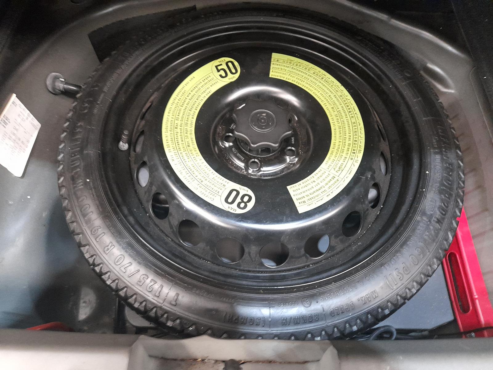 2009 Audi A4 Radio/Cd/Dvd/Sat/Tv View Auto part Radio/Cd/Dvd/Sat/Tv Audi A4 2009