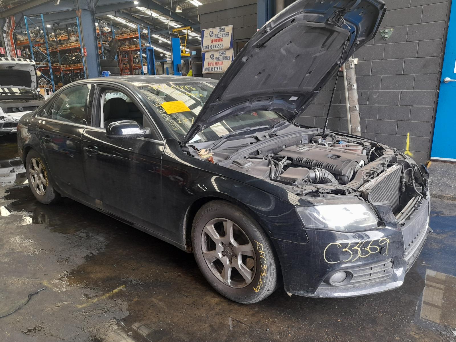 2009 Audi A4 Radio/Cd/Dvd/Sat/Tv View Auto part Radio/Cd/Dvd/Sat/Tv Audi A4 2009