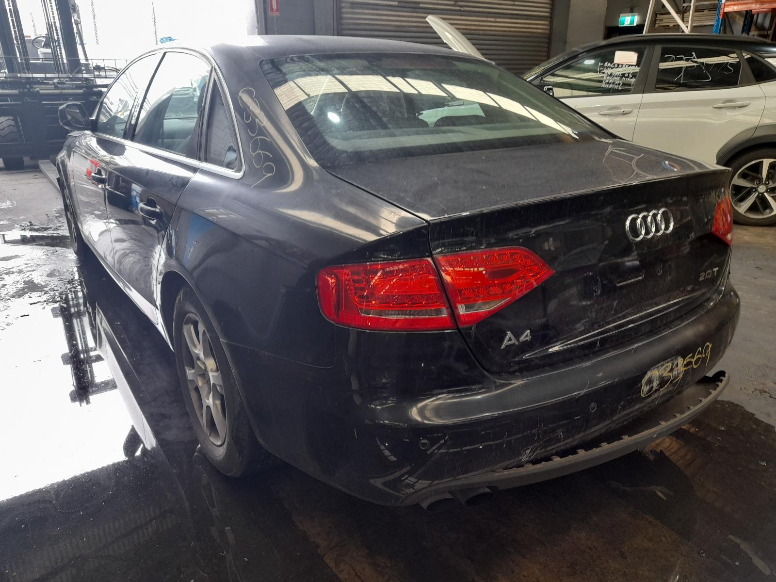 2009 Audi A4 Radio/Cd/Dvd/Sat/Tv View Auto part Radio/Cd/Dvd/Sat/Tv Audi A4 2009