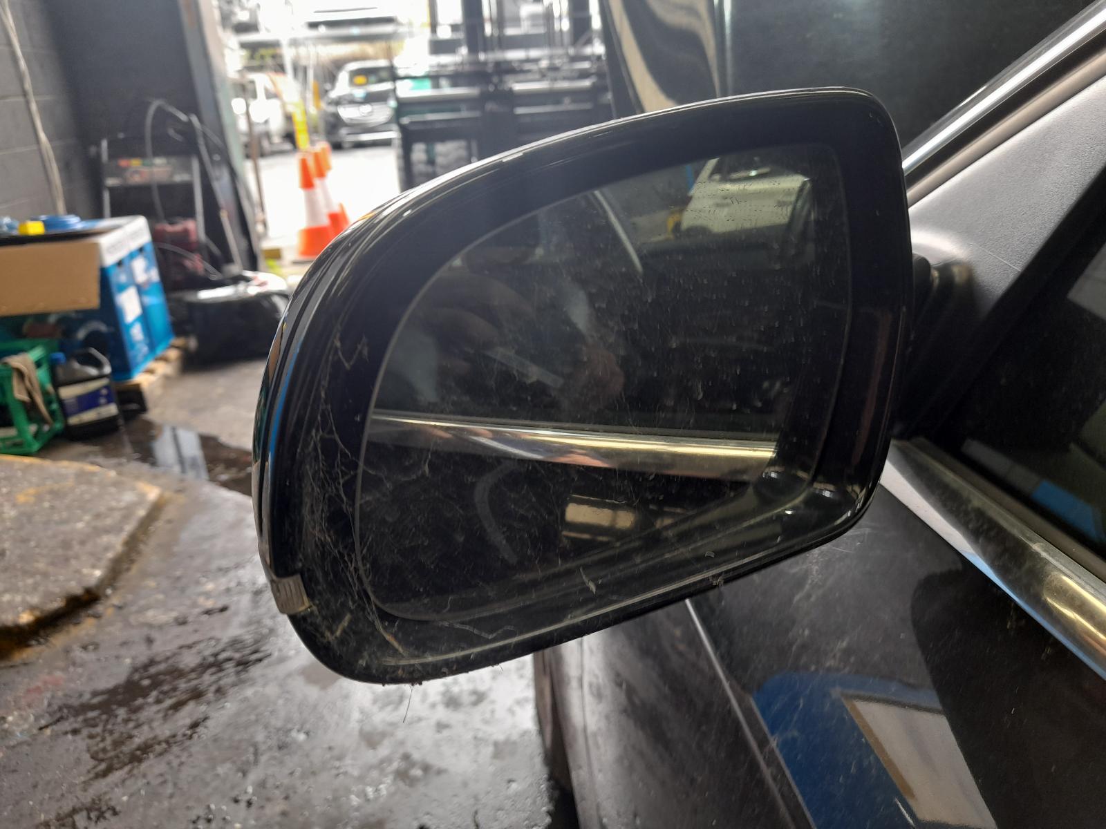 2009 Audi A4 Radio/Cd/Dvd/Sat/Tv View Auto part Radio/Cd/Dvd/Sat/Tv Audi A4 2009