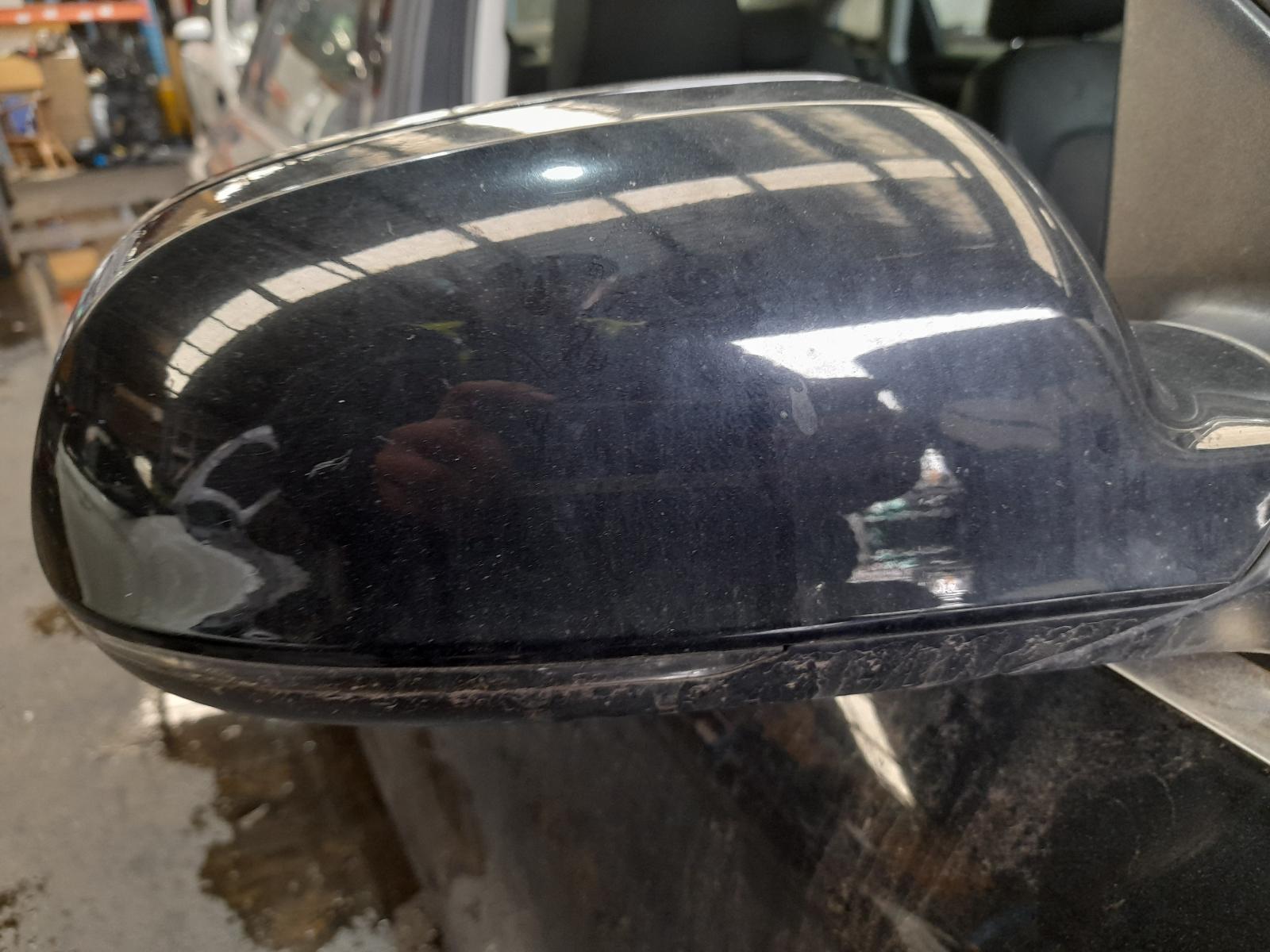 2009 Audi A4 Radio/Cd/Dvd/Sat/Tv View Auto part Radio/Cd/Dvd/Sat/Tv Audi A4 2009