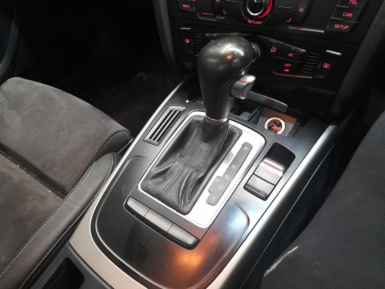 2009 Audi A4 Radio/Cd/Dvd/Sat/Tv View Auto part Radio/Cd/Dvd/Sat/Tv Audi A4 2009