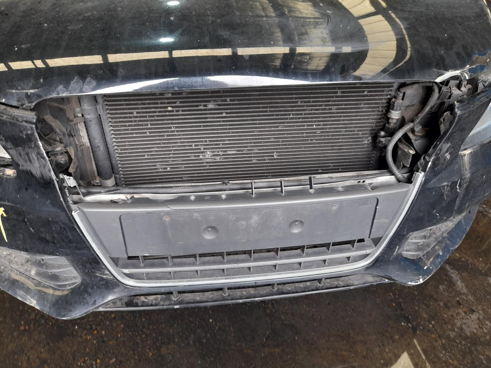 2009 Audi A4 Radio/Cd/Dvd/Sat/Tv View Auto part Radio/Cd/Dvd/Sat/Tv Audi A4 2009