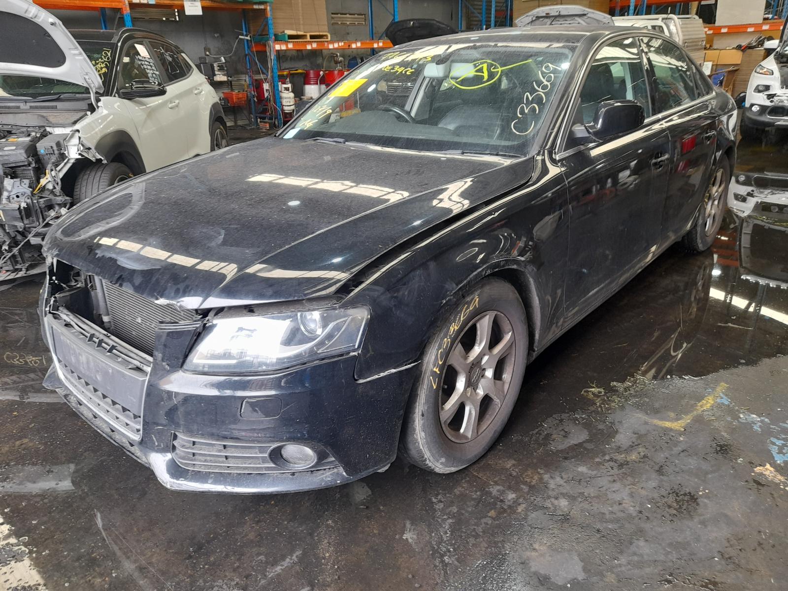 2009 Audi A4 Radio/Cd/Dvd/Sat/Tv View Auto part Radio/Cd/Dvd/Sat/Tv Audi A4 2009