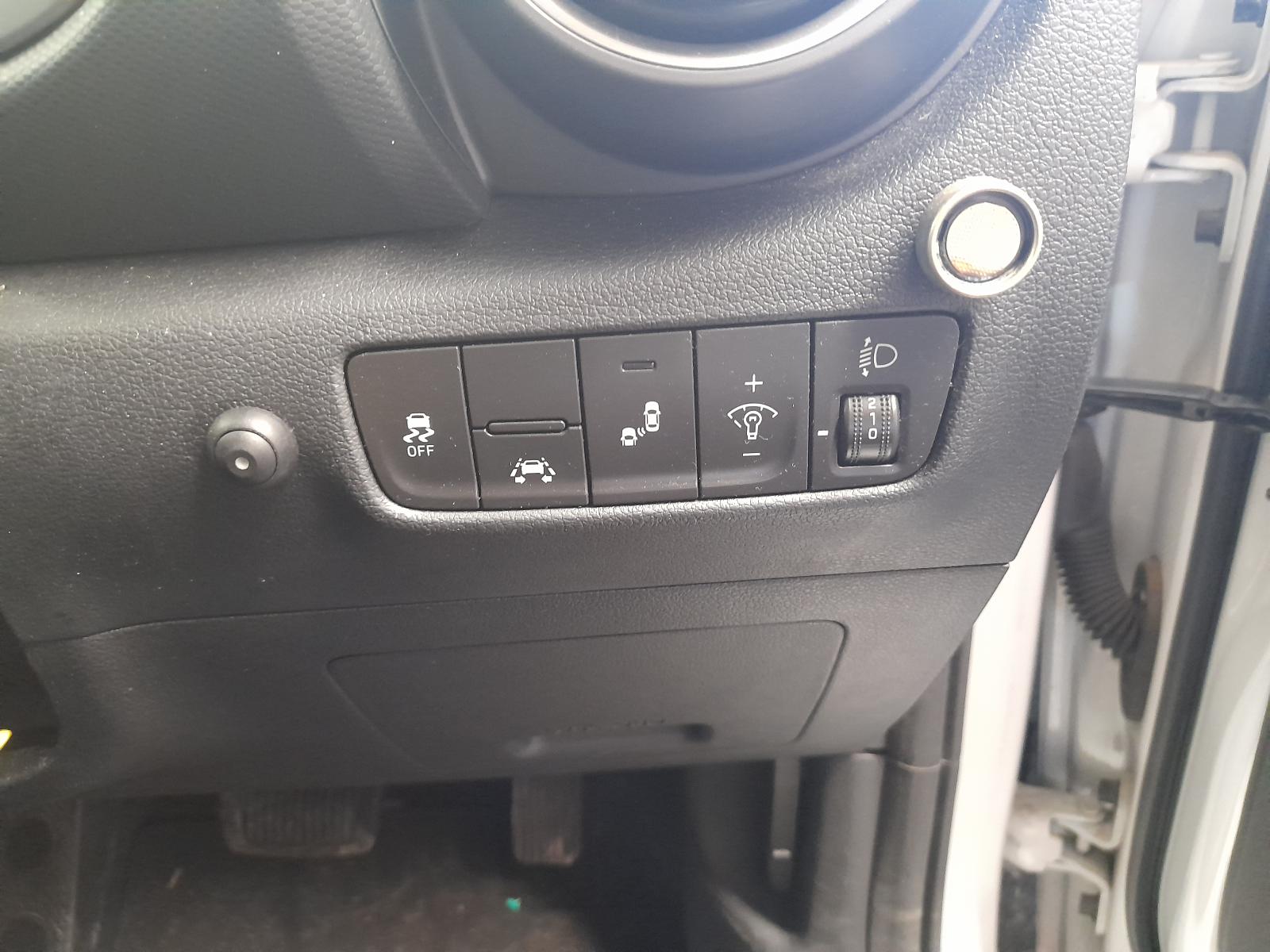 View Auto part Door/Boot/Gate Lock Hyundai Kona 2018