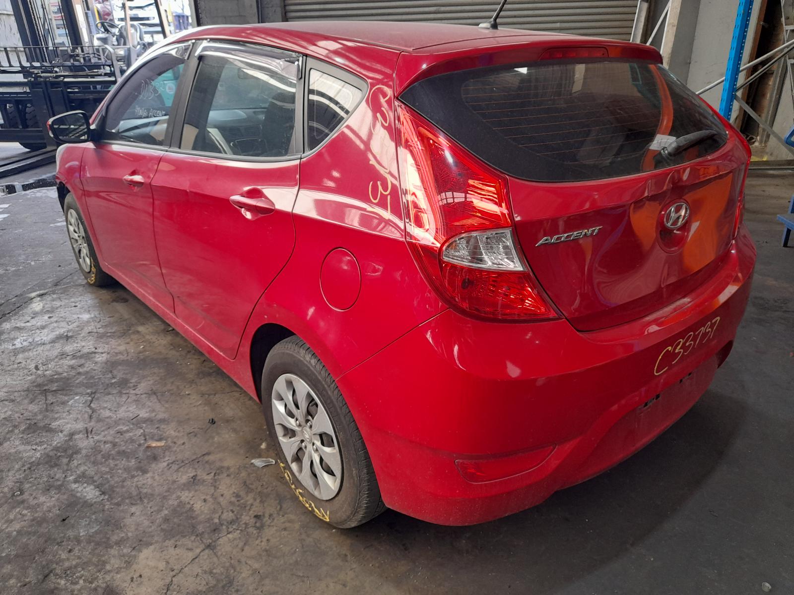 View Auto part Fuel Tank Hyundai Accent 2015