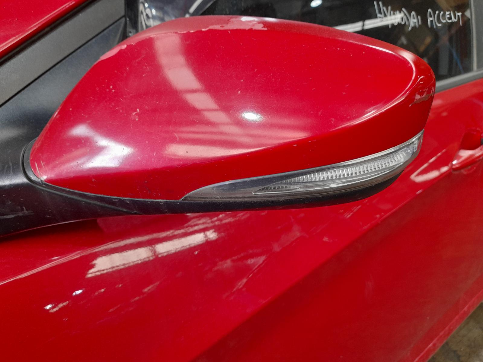 View Auto part Fuel Tank Hyundai Accent 2015