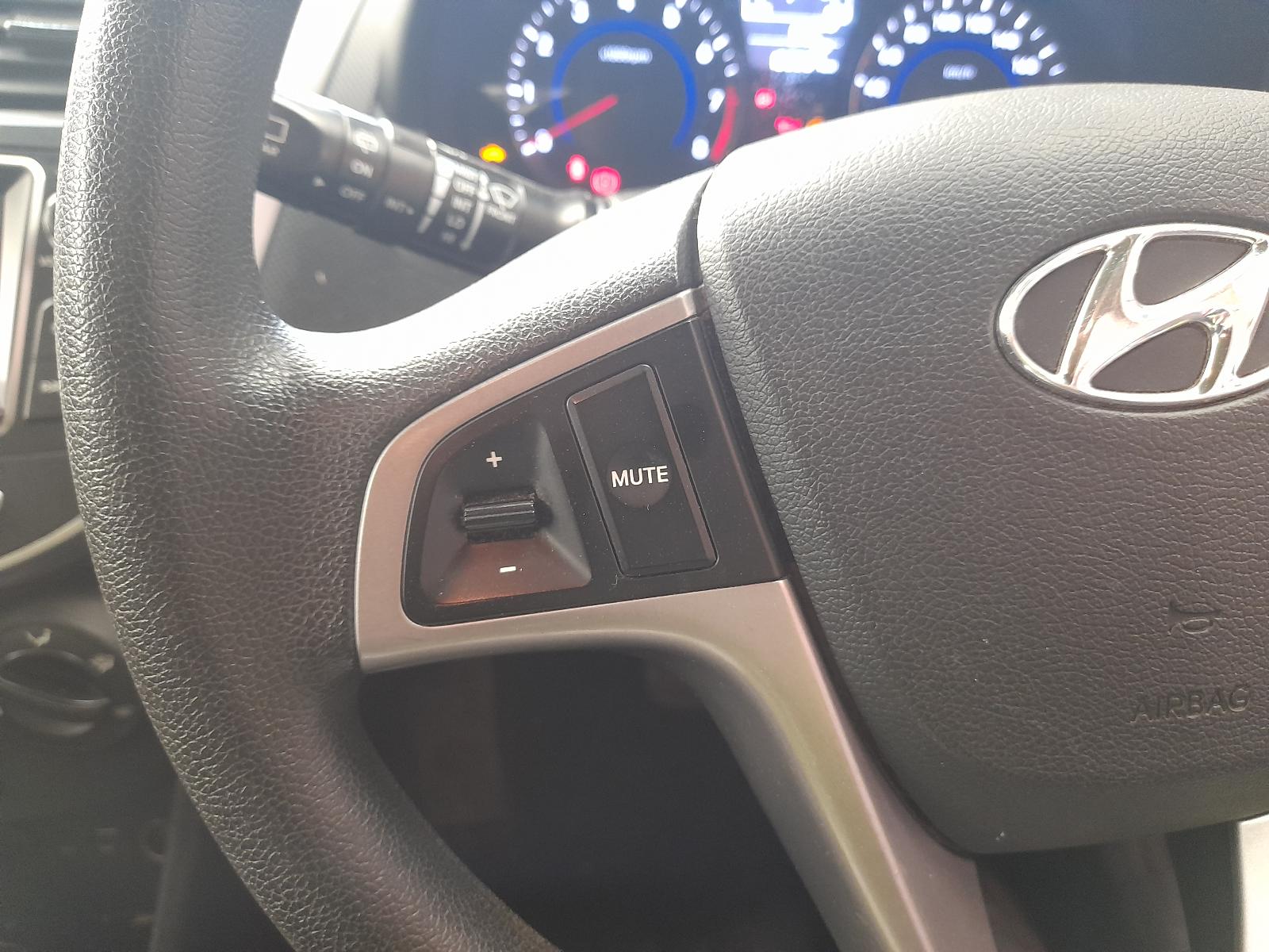 View Auto part Fuel Tank Hyundai Accent 2015