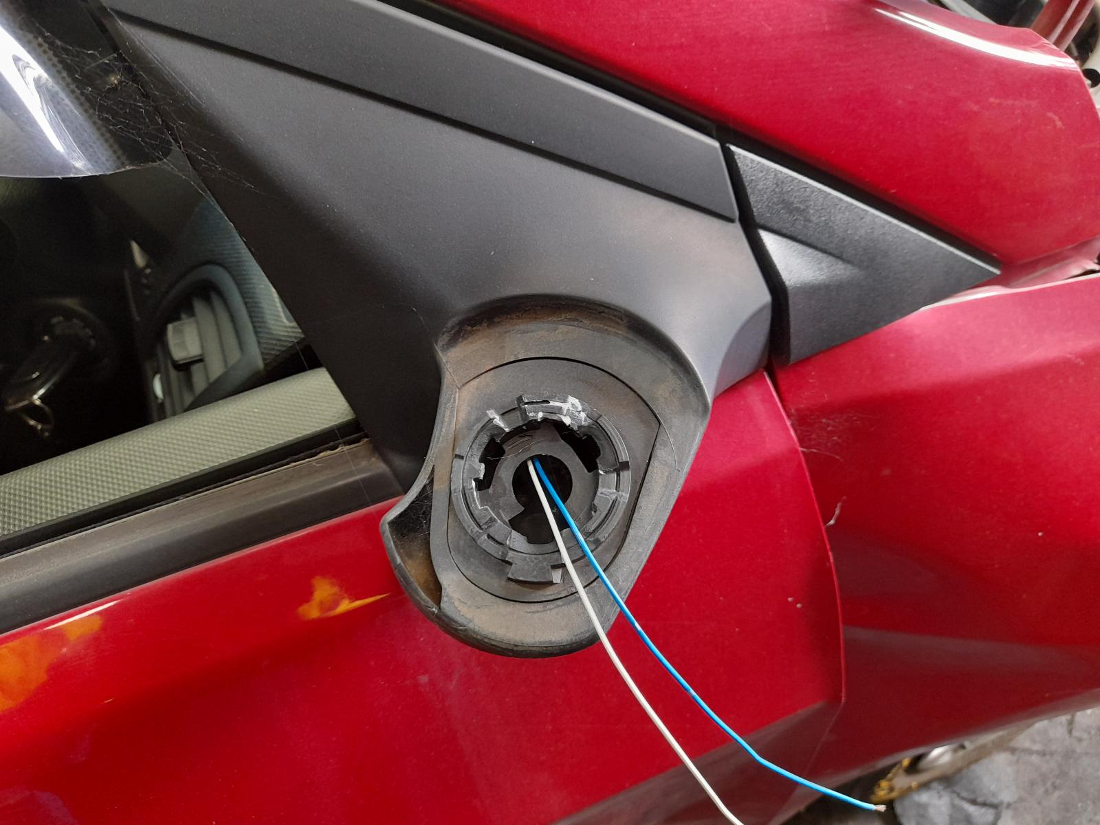 View Auto part Fuel Tank Hyundai Accent 2015