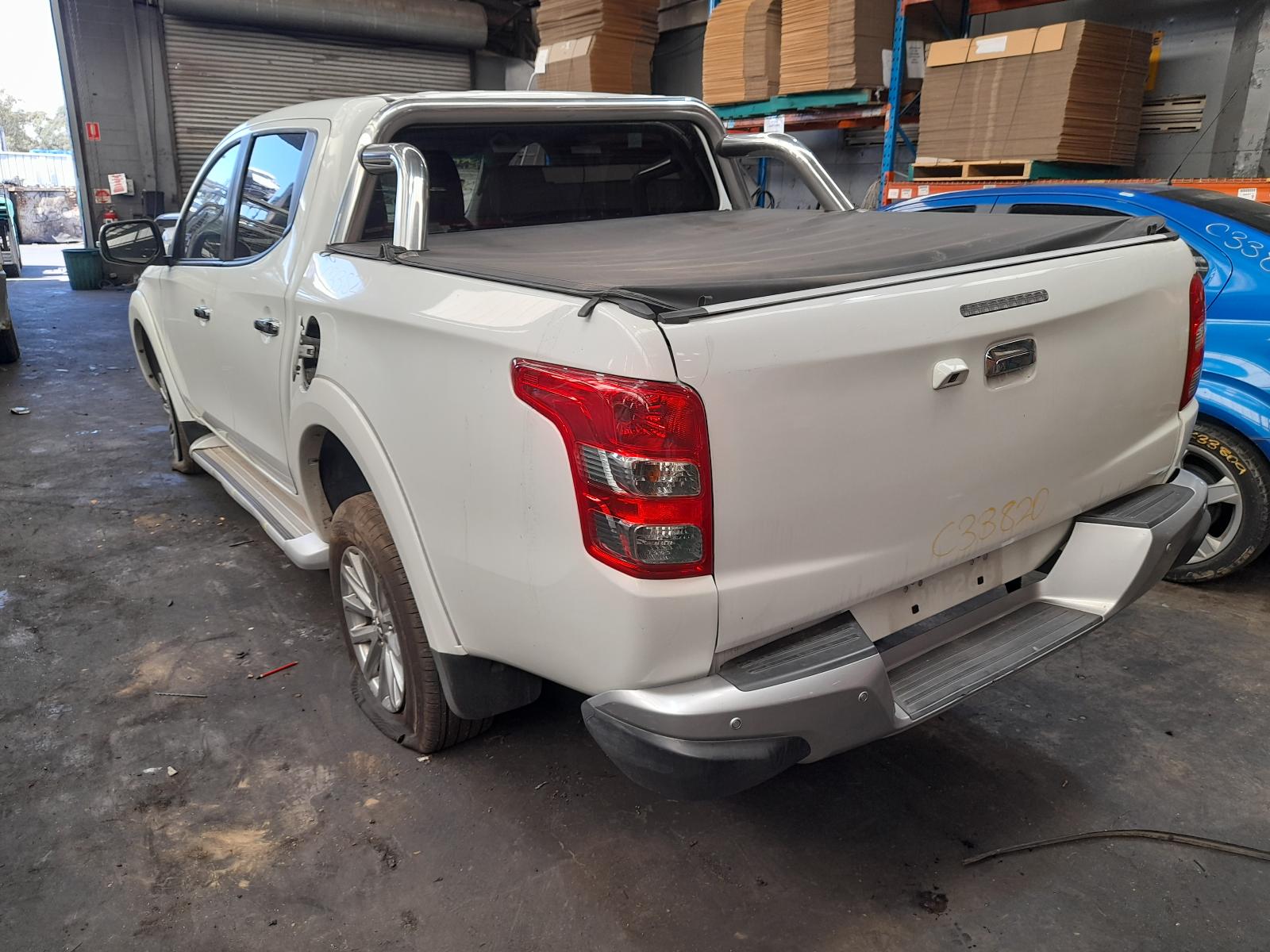 View Auto part Differential Centre Mitsubishi Triton 2017
