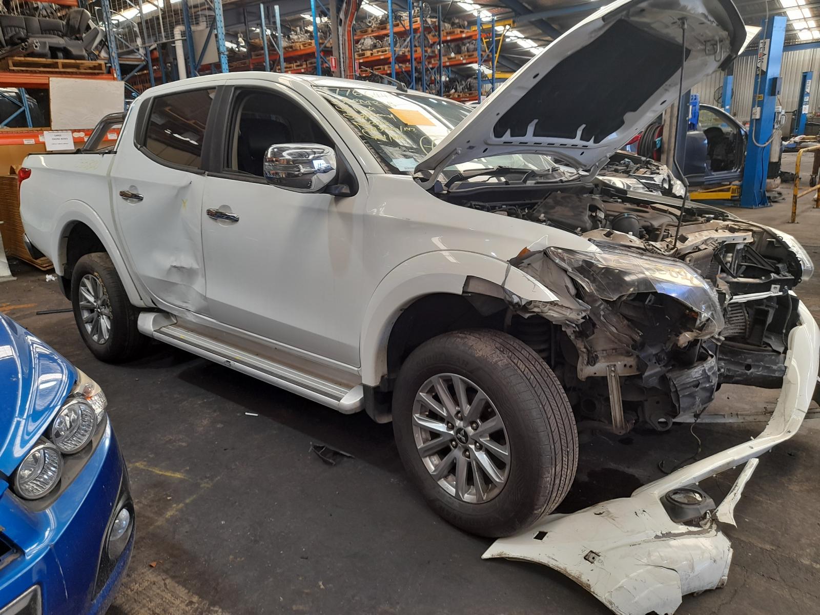 View Auto part Differential Centre Mitsubishi Triton 2017