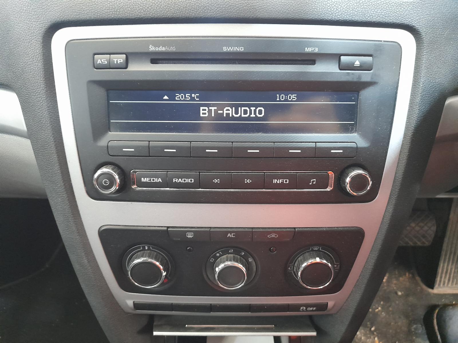 View Auto part Door/Boot/Gate Lock Skoda Octavia 2012
