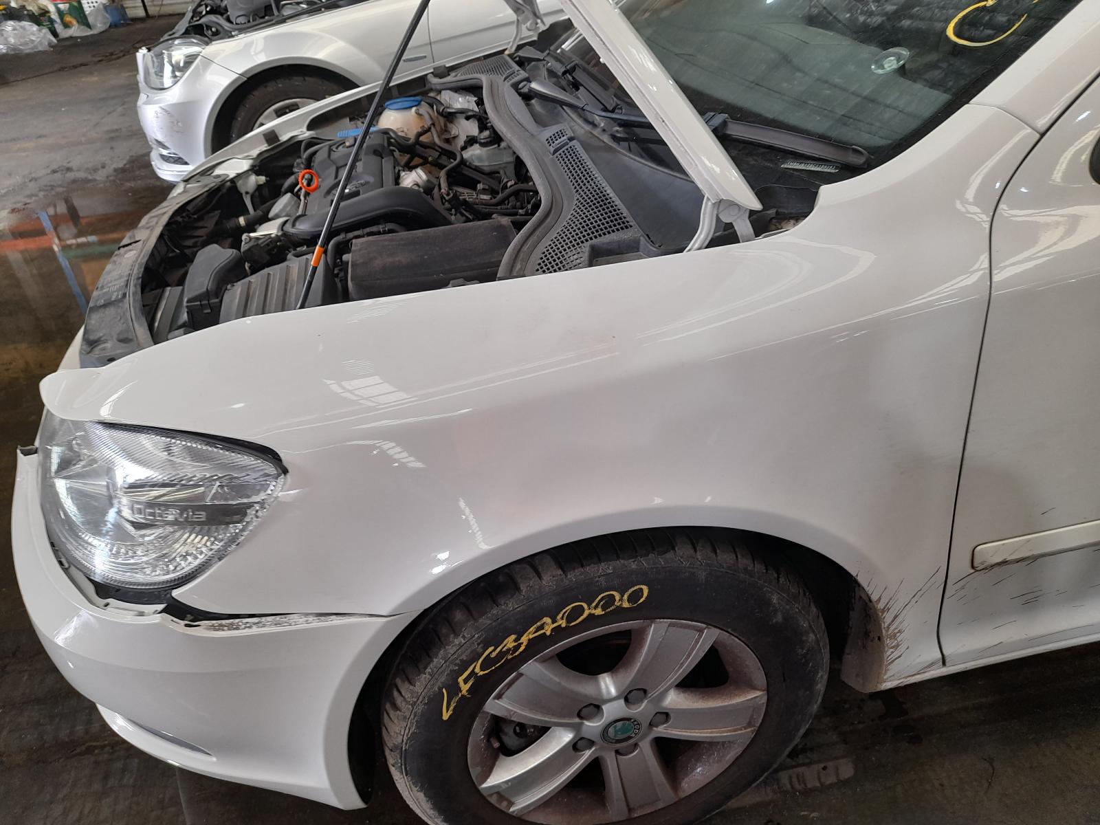 View Auto part Door/Boot/Gate Lock Skoda Octavia 2012