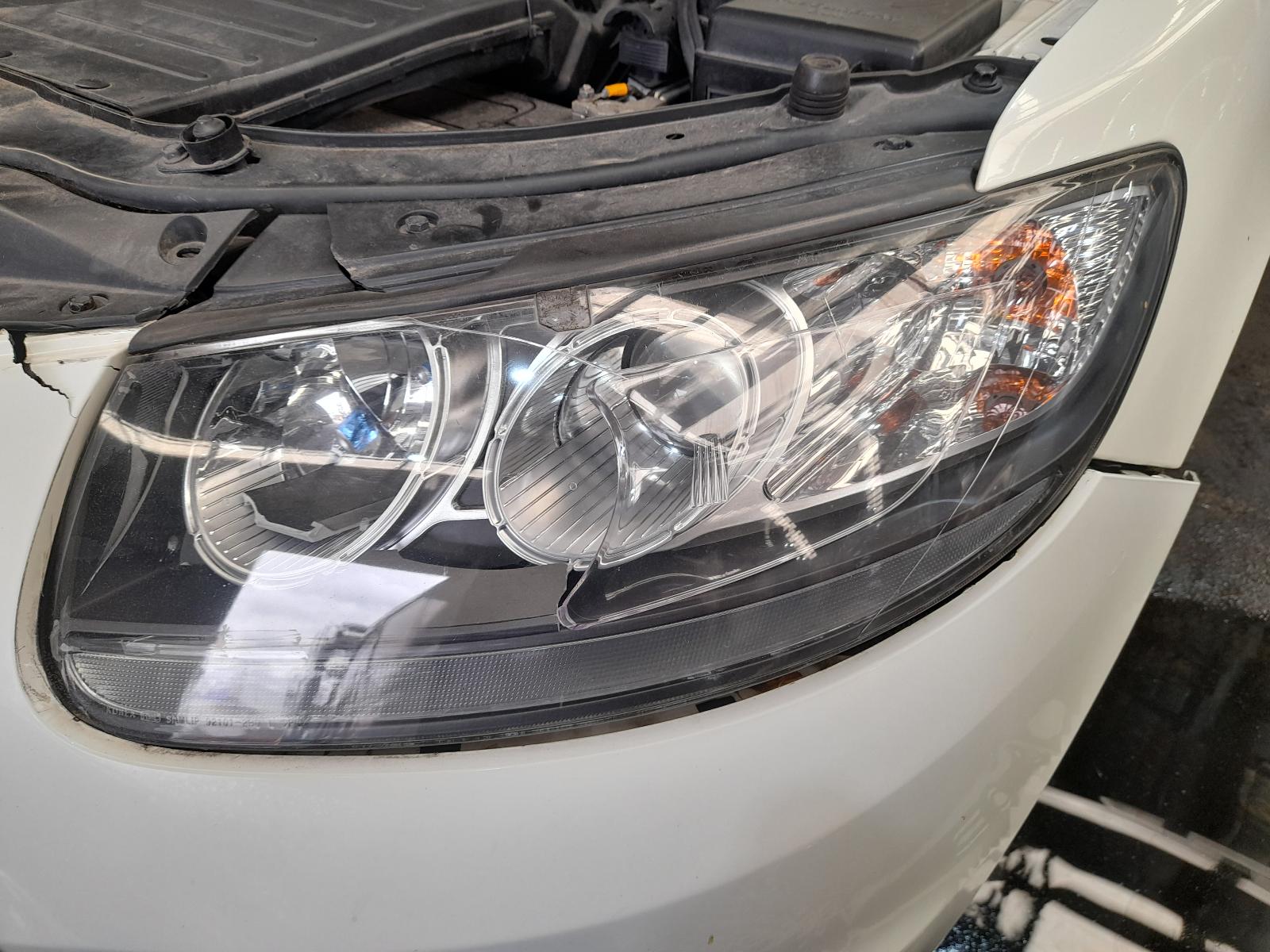 View Auto part Misc Hyundai Santa Fe 2011