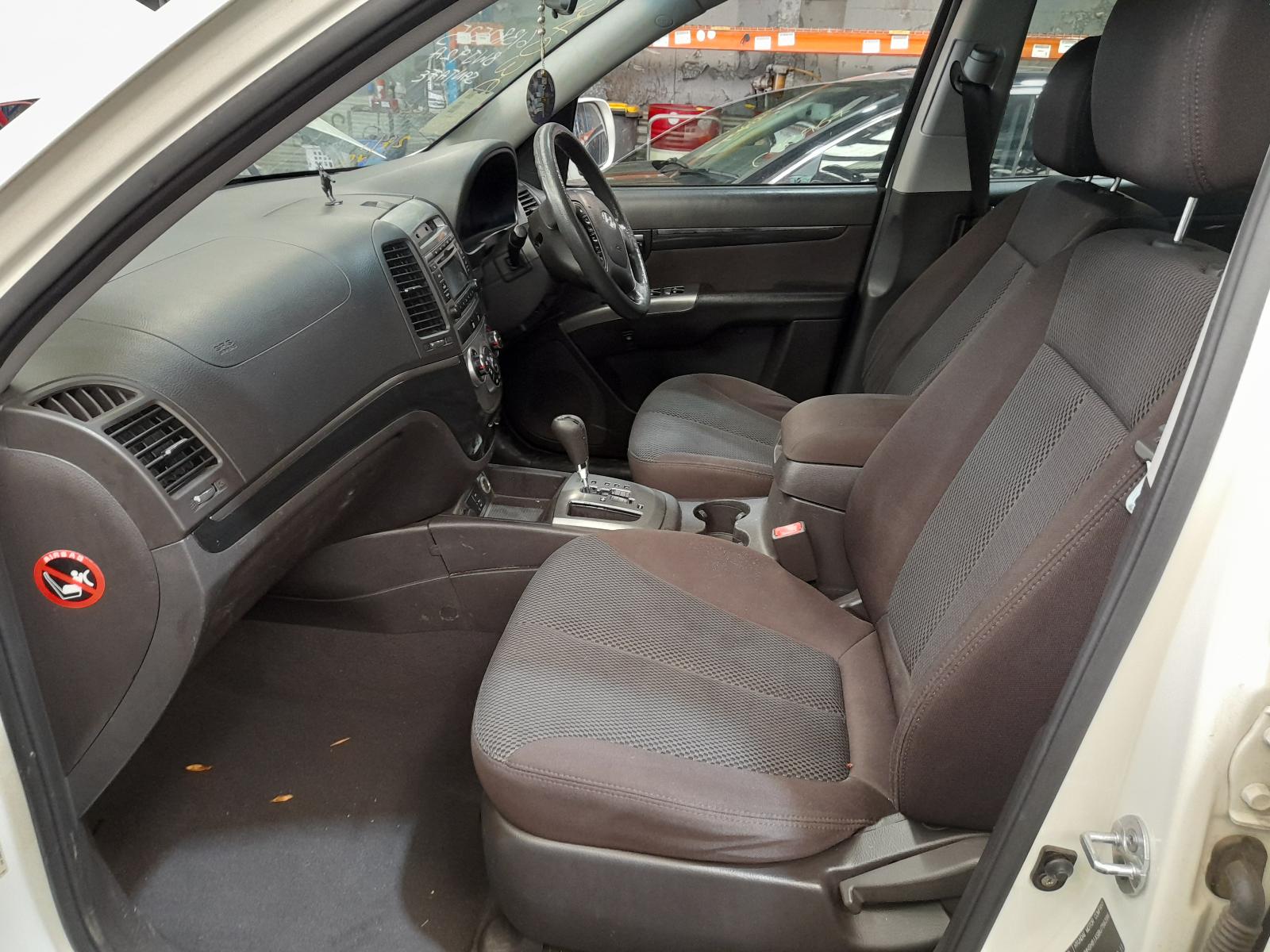 View Auto part Misc Hyundai Santa Fe 2011