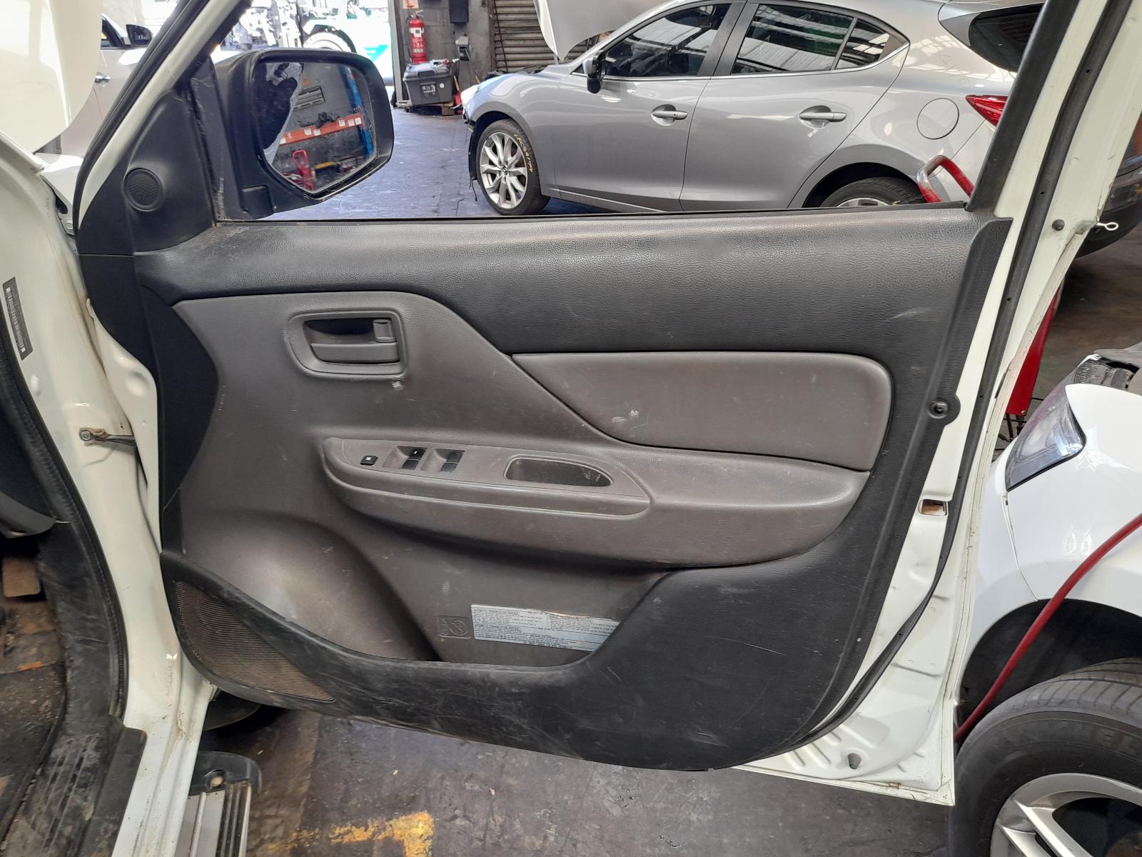 View Auto part Misc Mitsubishi Triton 2016