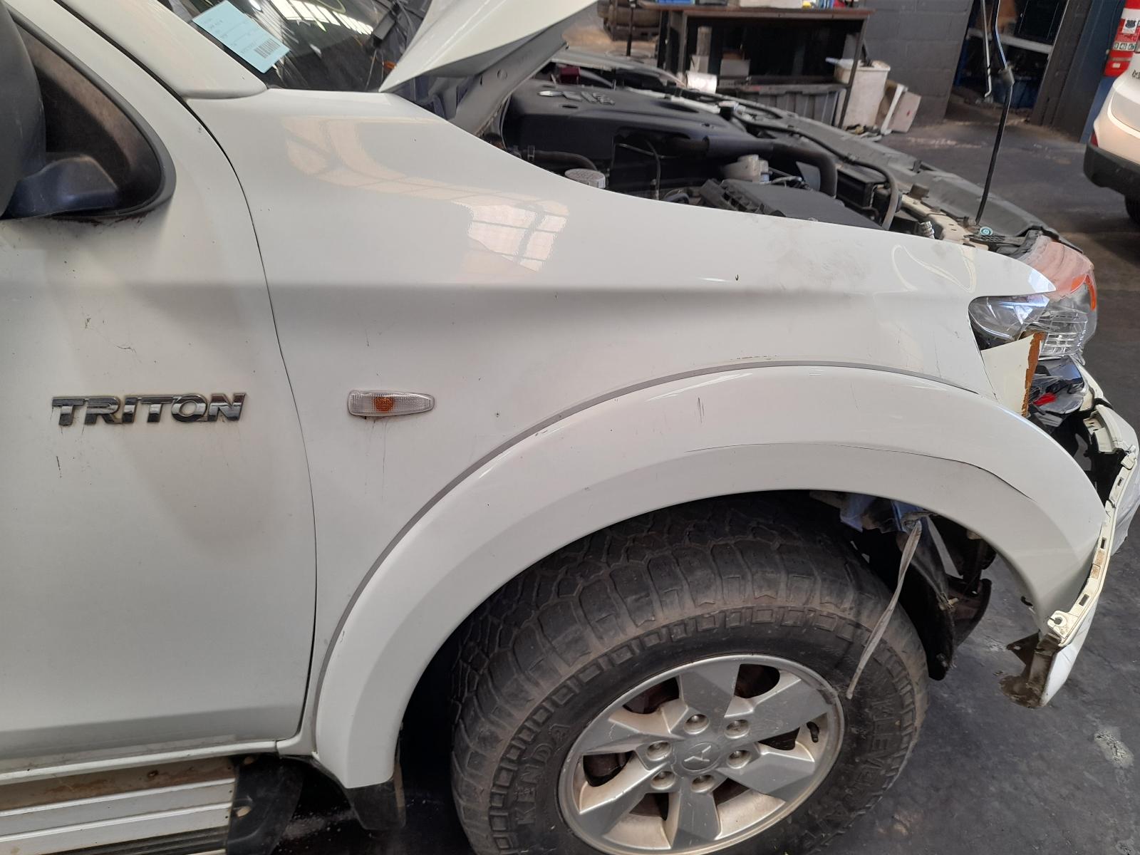 View Auto part Misc Mitsubishi Triton 2016