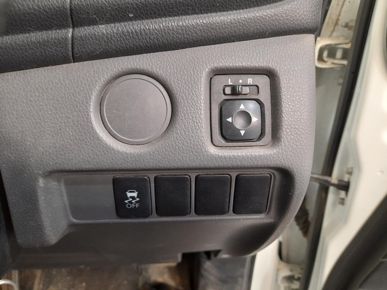 View Auto part Misc Mitsubishi Triton 2016