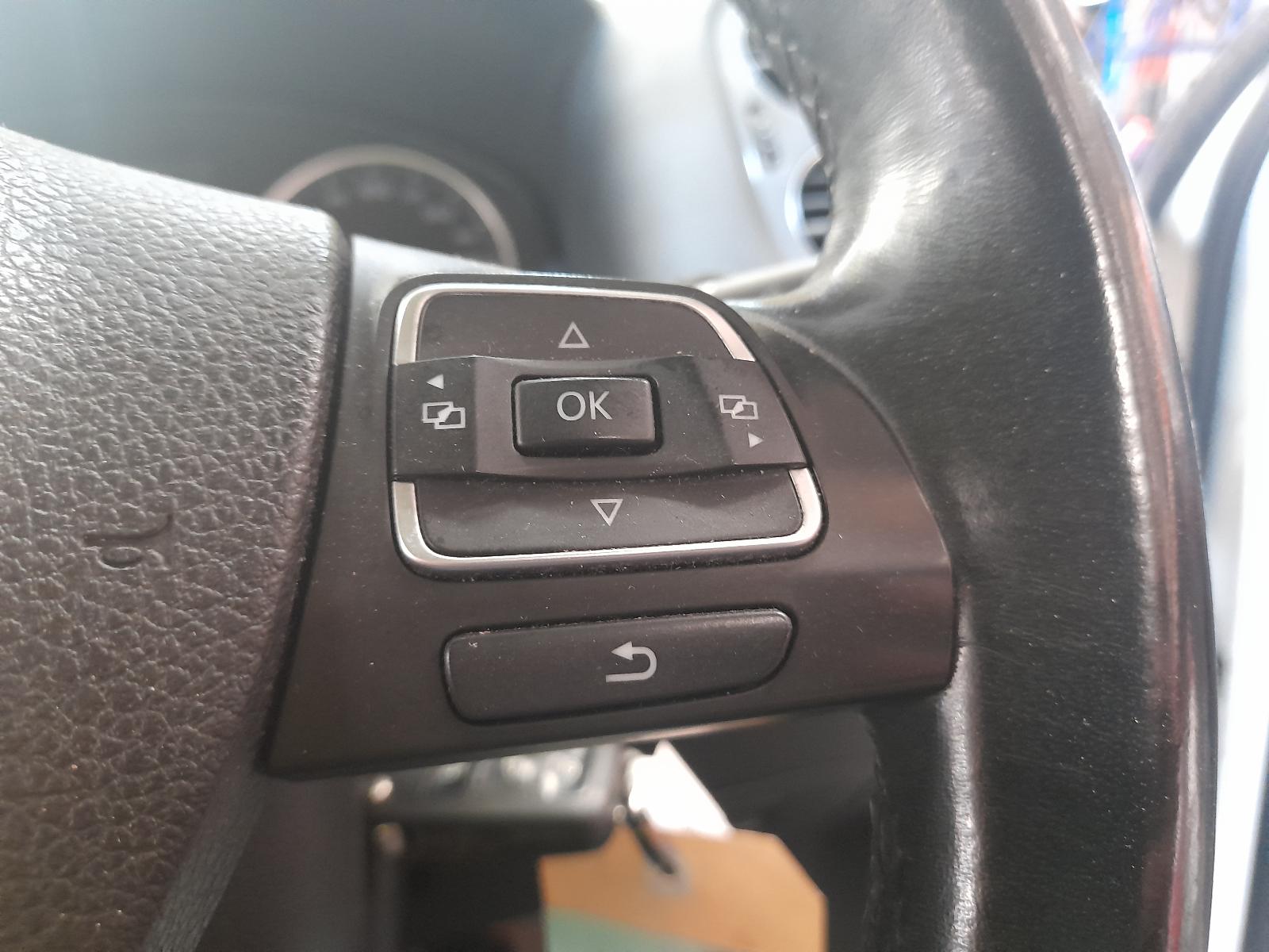 View Auto part Instrument Cluster Volkswagen Tiguan 2012