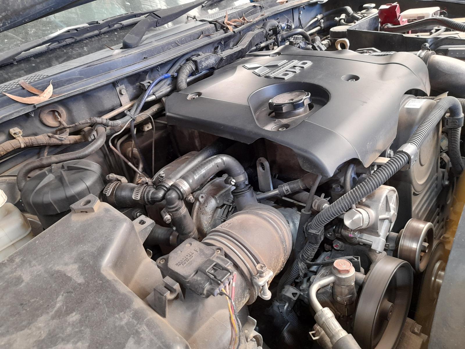 View Auto part Right Rear Wnd Reg/Motor Mitsubishi Triton 2015