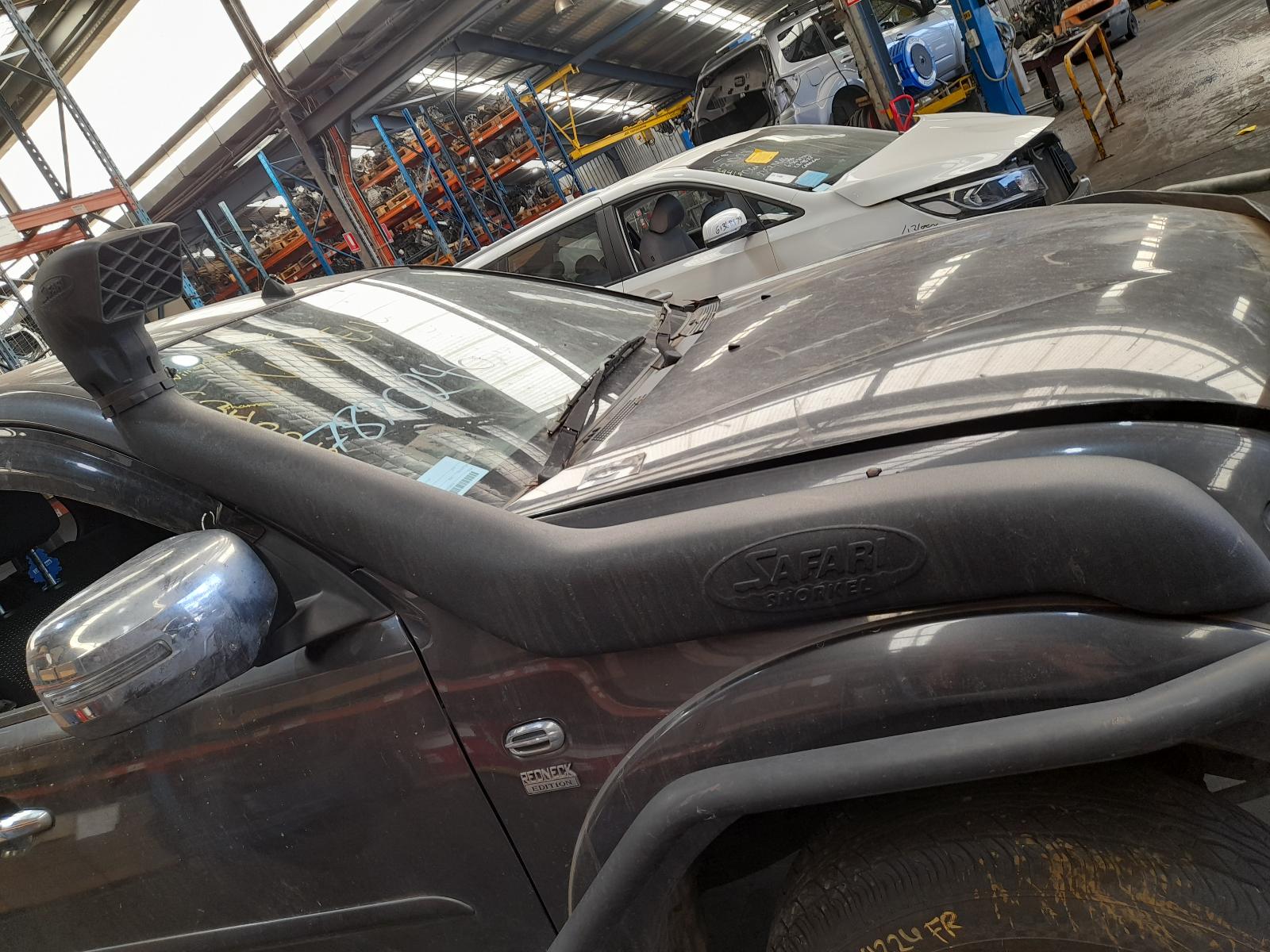 View Auto part Right Rear Wnd Reg/Motor Mitsubishi Triton 2015