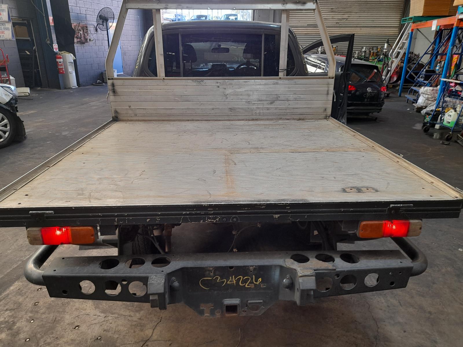 View Auto part Right Rear Wnd Reg/Motor Mitsubishi Triton 2015