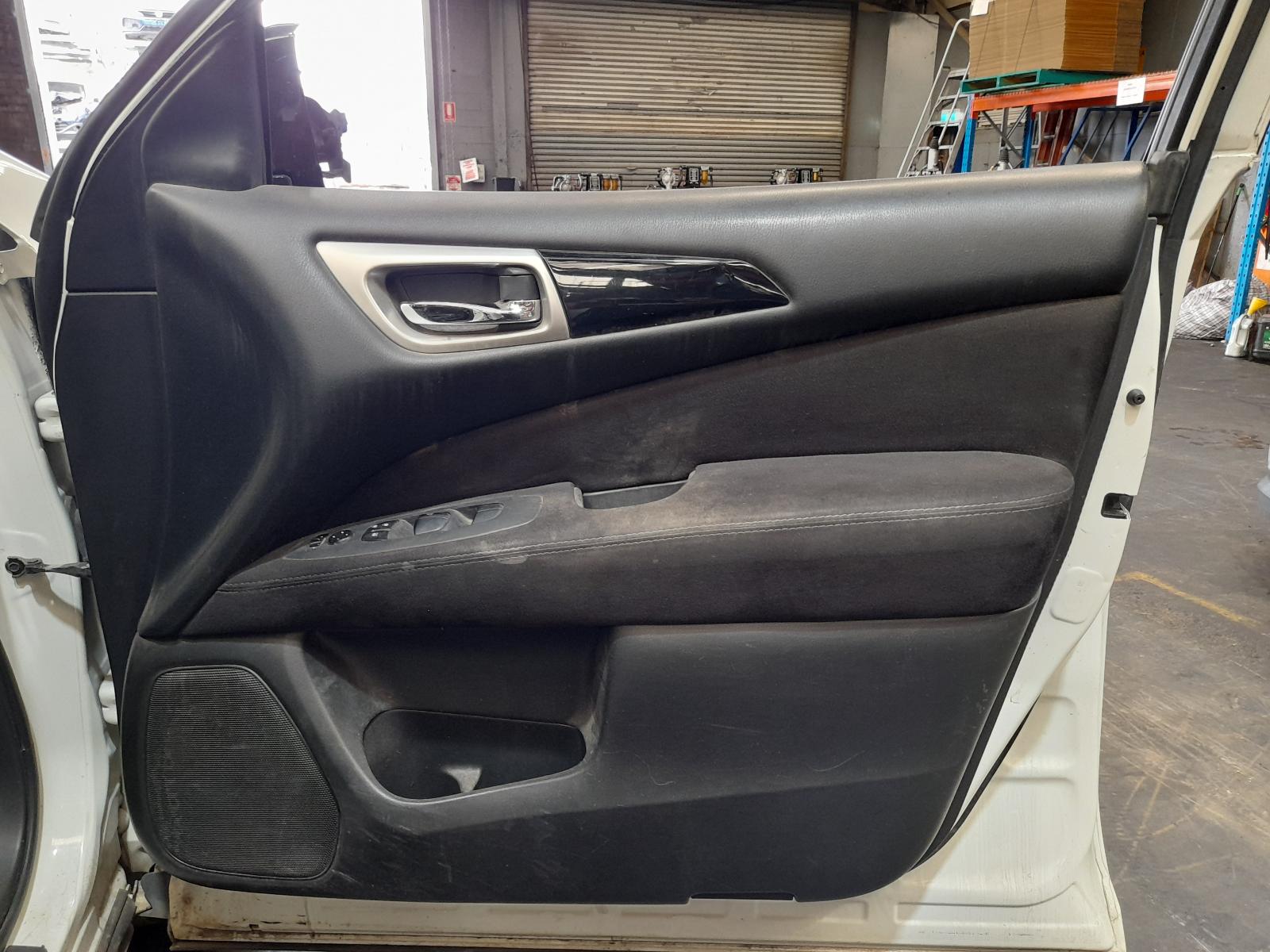 2014 Nissan Pathfinder Catalytic Converter View Auto part Catalytic Converter Nissan Pathfinder 2014