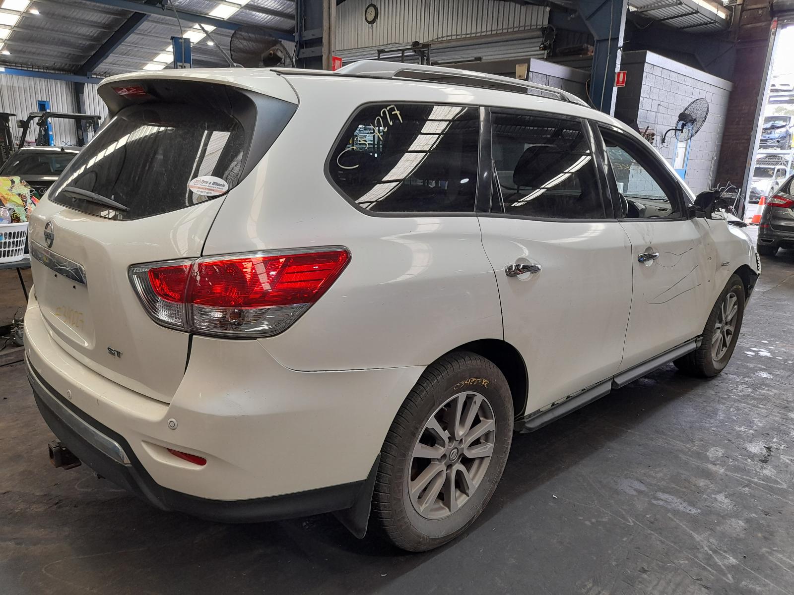 2014 Nissan Pathfinder Catalytic Converter View Auto part Catalytic Converter Nissan Pathfinder 2014