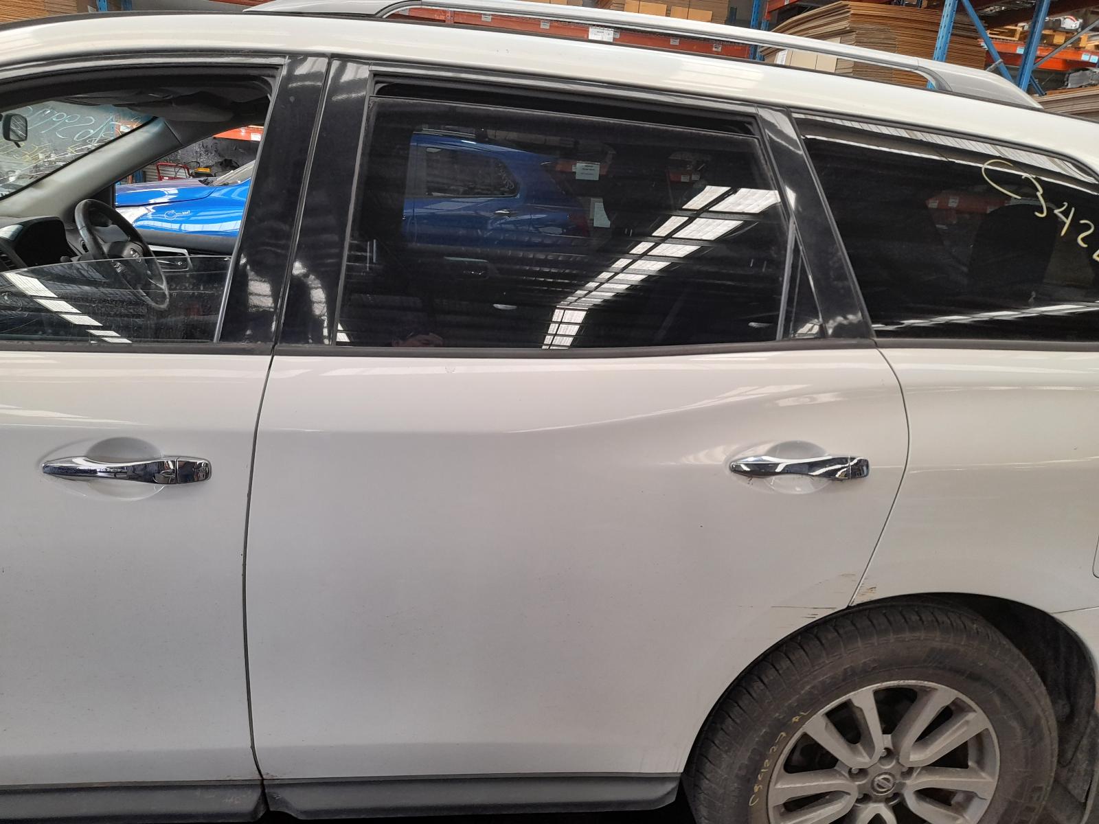 2014 Nissan Pathfinder Catalytic Converter View Auto part Catalytic Converter Nissan Pathfinder 2014