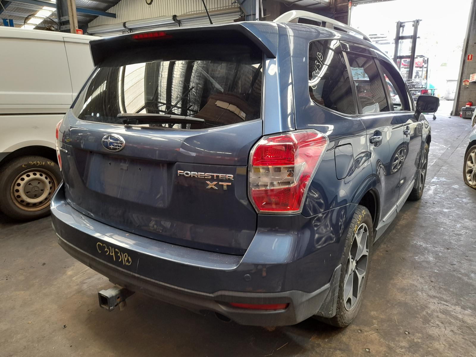 View Auto part Rear/Tailgate Glass Subaru Forester 2013